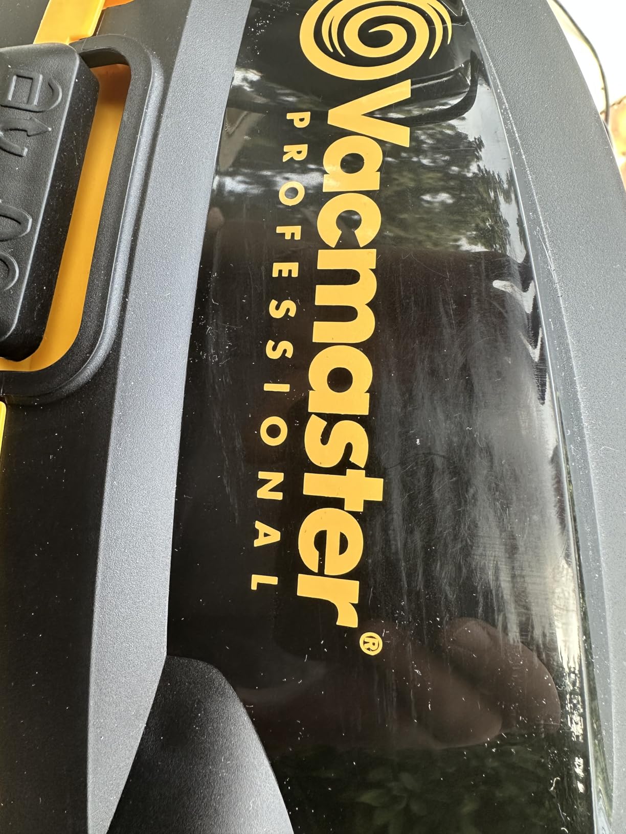 Vacmaster Professional Beast Series VFB511H 5-Gallon 5.5 Peak HP Wet/Dry Vac customer photo 1