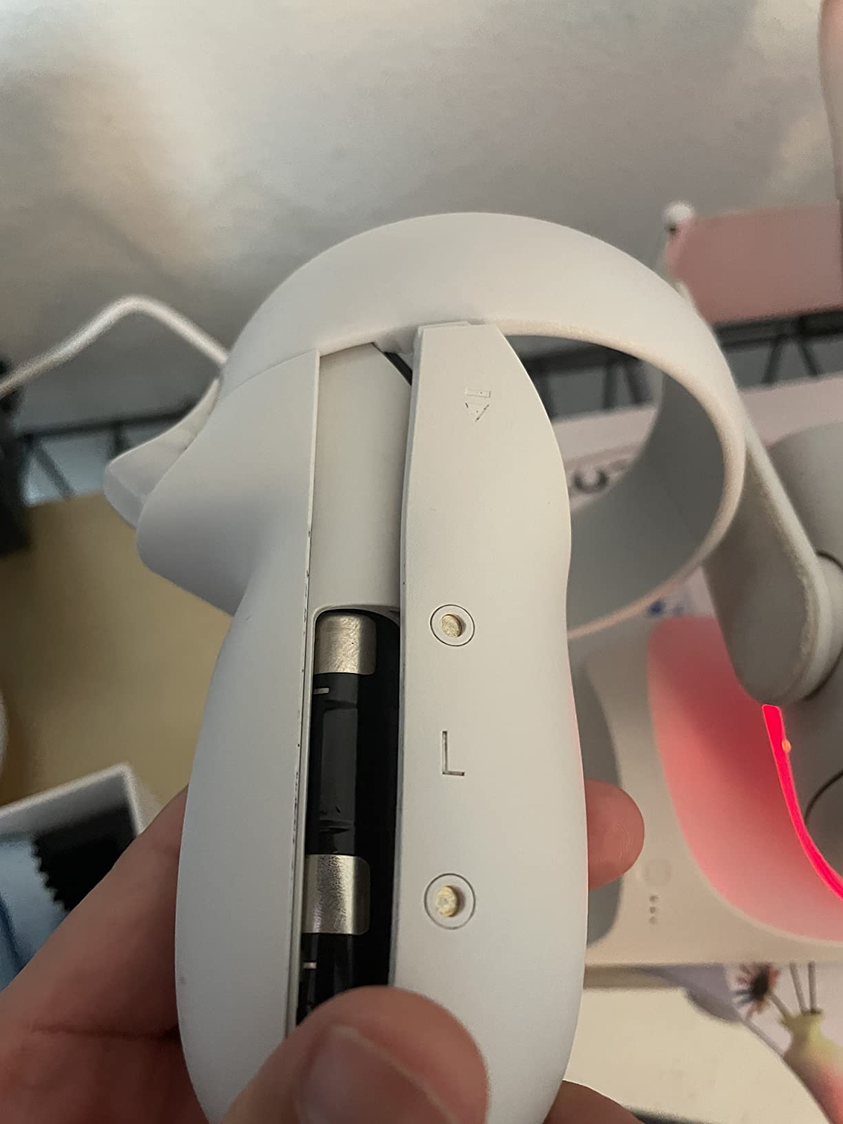 Smatree Charging Dock for Meta Quest 3S/Quest 3 | Charge Controllers and Headset Simultaneously, VR Charging Station with LED Light, with 2 Rechargeable Batteries (NO Adapter) customer photo 2