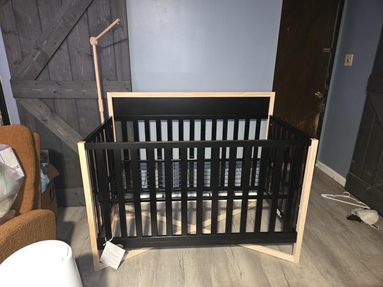 Dream On Me Owen 5-in-1 Convertible Full Size Baby Crib, GREENGUARD Gold | 3 Adjustable Height, Converts to Toddler, Day and Full Size Bed, BSA Verified, ASTM/CPSC Tested, Wooden X-base, Matte Black customer photo 2