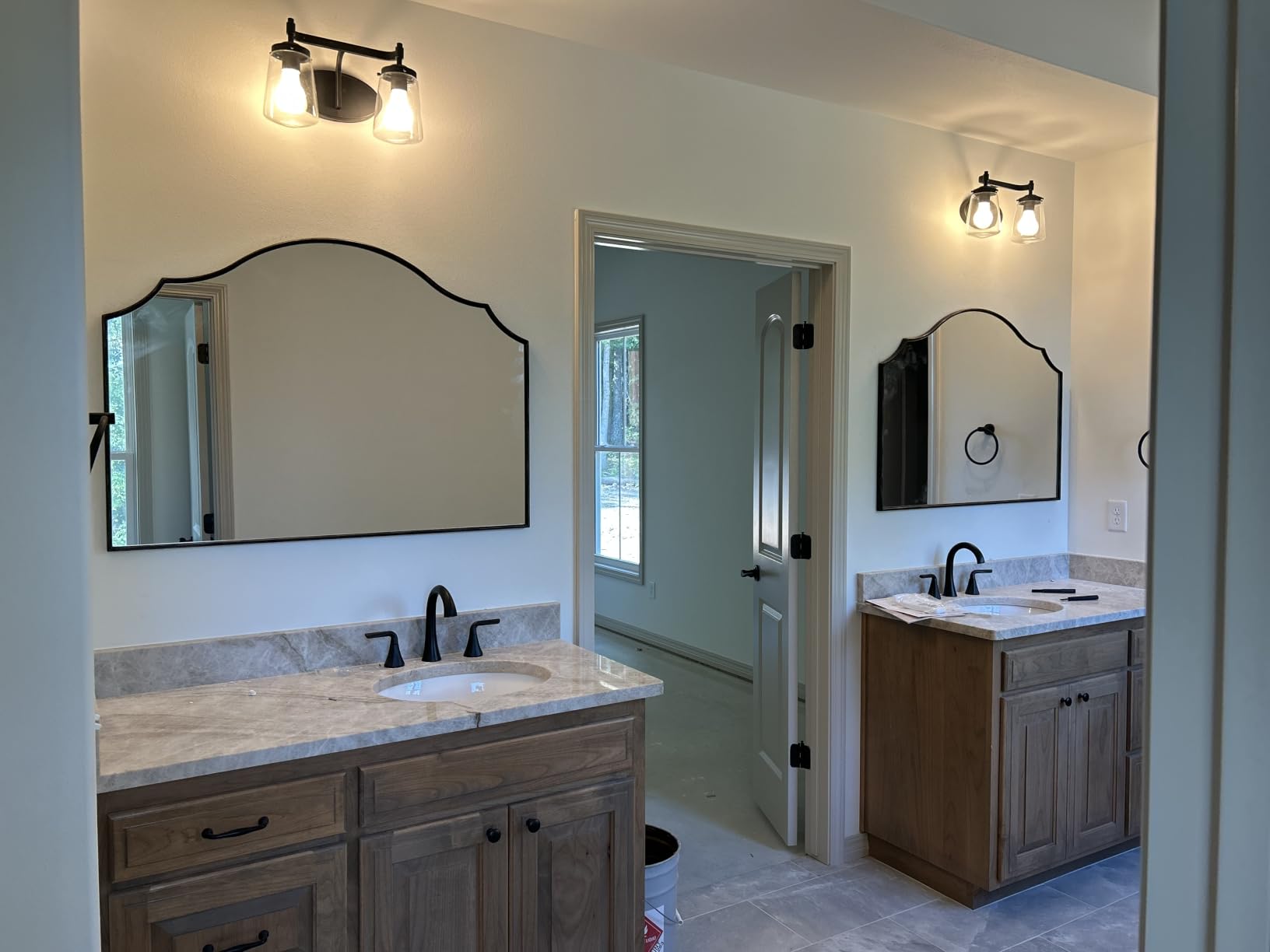 Besdomus Scalloped Arched Mirror for Mantel: 35