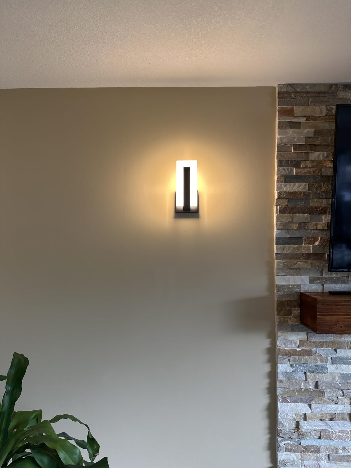 Joosenhouse Modern LED Wall Sconces Up and Down Wall Mount Light Black 3000K Warm White Wall Lights Set of 2, Indoor Wall Lighting for Hallways, Bedrooms, Hallways, Living Room Indoor Wall Lights customer photo 2