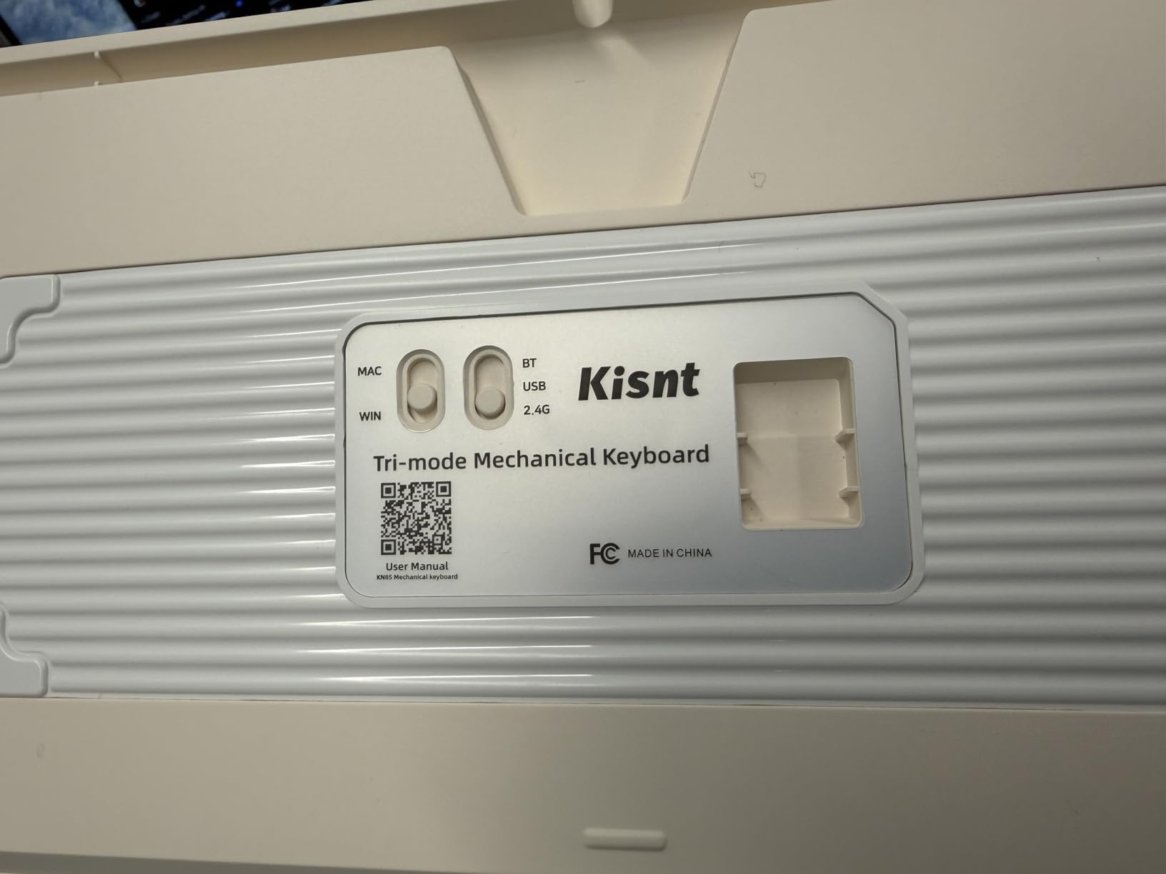 Kisnt KN85 Wireless Mechanical Keyboard, 75% Layout, Bluetooth/2.4GHz/USB-C, Custom RGB Backlit, Hot-Swappable Linear Switch, Creamy Sound for Gaming/Typing (Retro Beige) customer photo 2