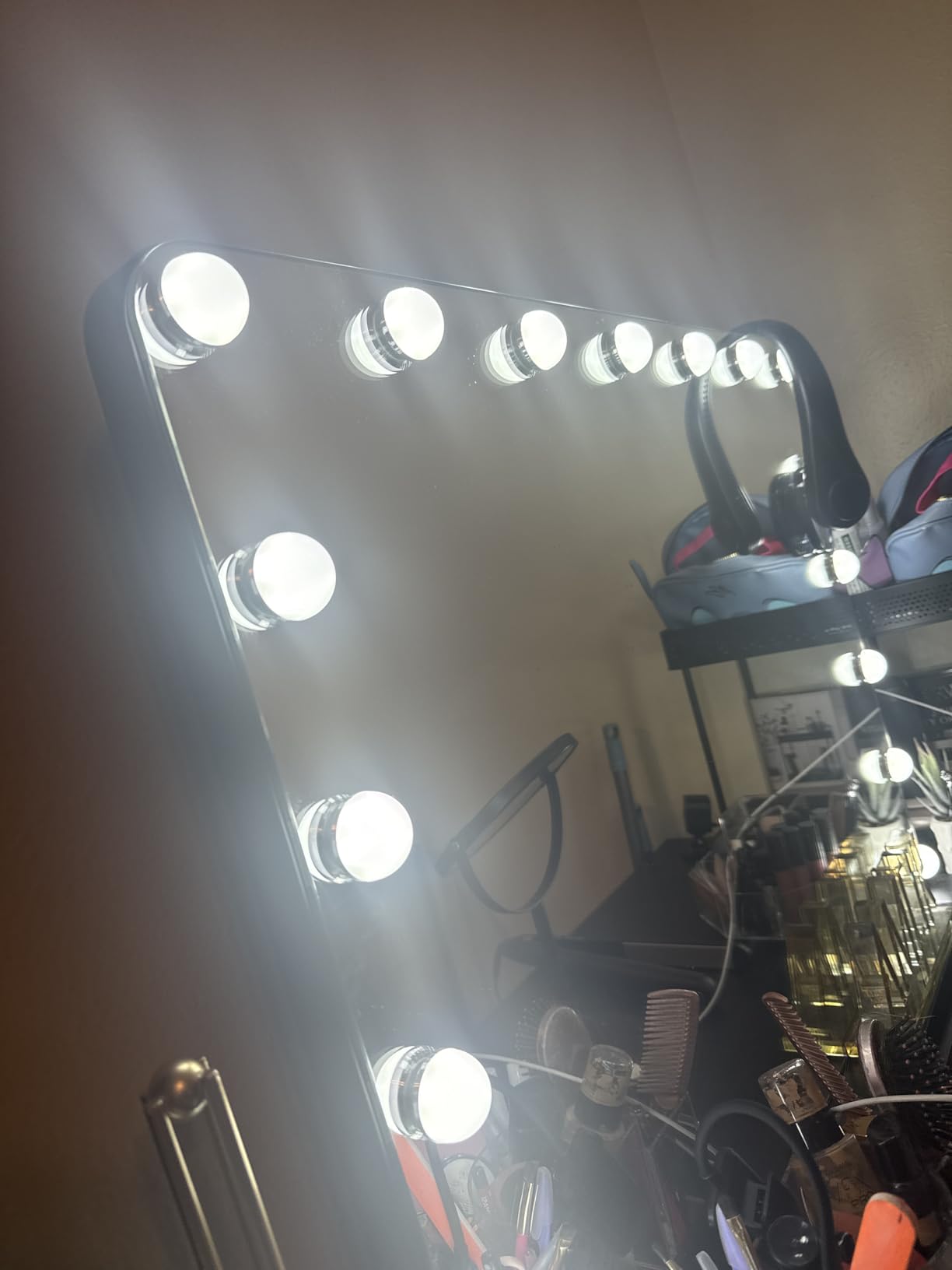 Hasipu Vanity Mirror with Lights 47