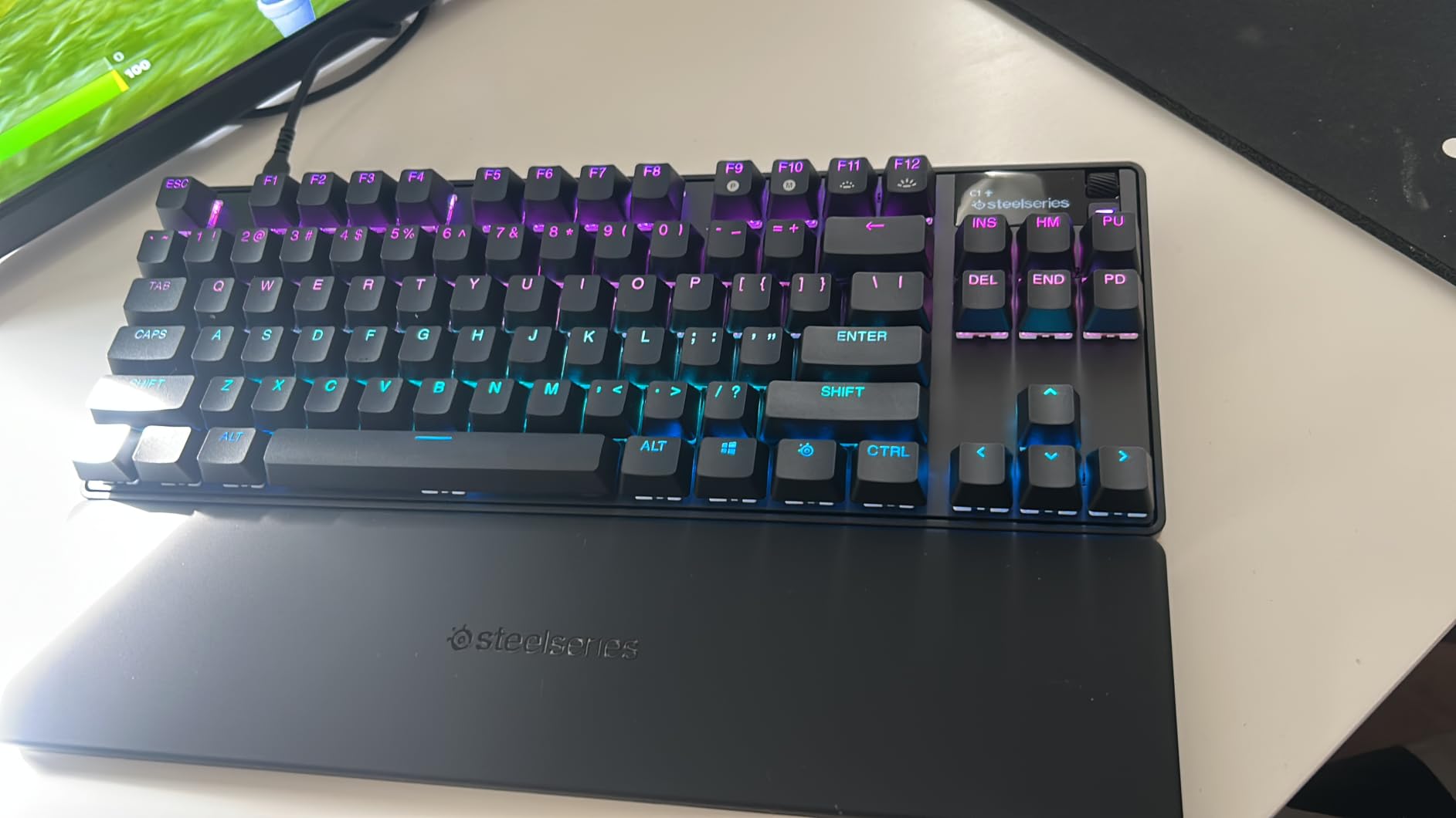 SteelSeries Apex Pro TKL Gen 3 Gaming Keyboard - OmniPoint 3.0 Analog Magnetic Switches, Quickset Auto-Presets (Rapid Trigger, Rapid Tap/SOCD, Protection Mode), OLED, RGB, PBT Keycaps, USB-C, Black customer photo 1