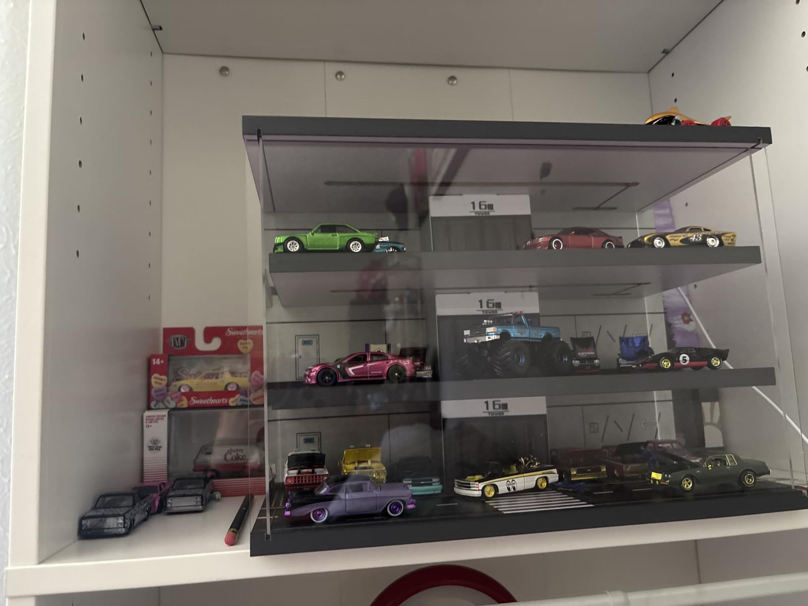 Display Case for Hot Wheels Garage & Matchbox Cars with LED Light, 1/64 Scale Diecast Toy Cars Garage, Storage Case for Hot Wheels, Parking Garage Diorama with 4 Levels Maximum 58 Cars customer photo 1