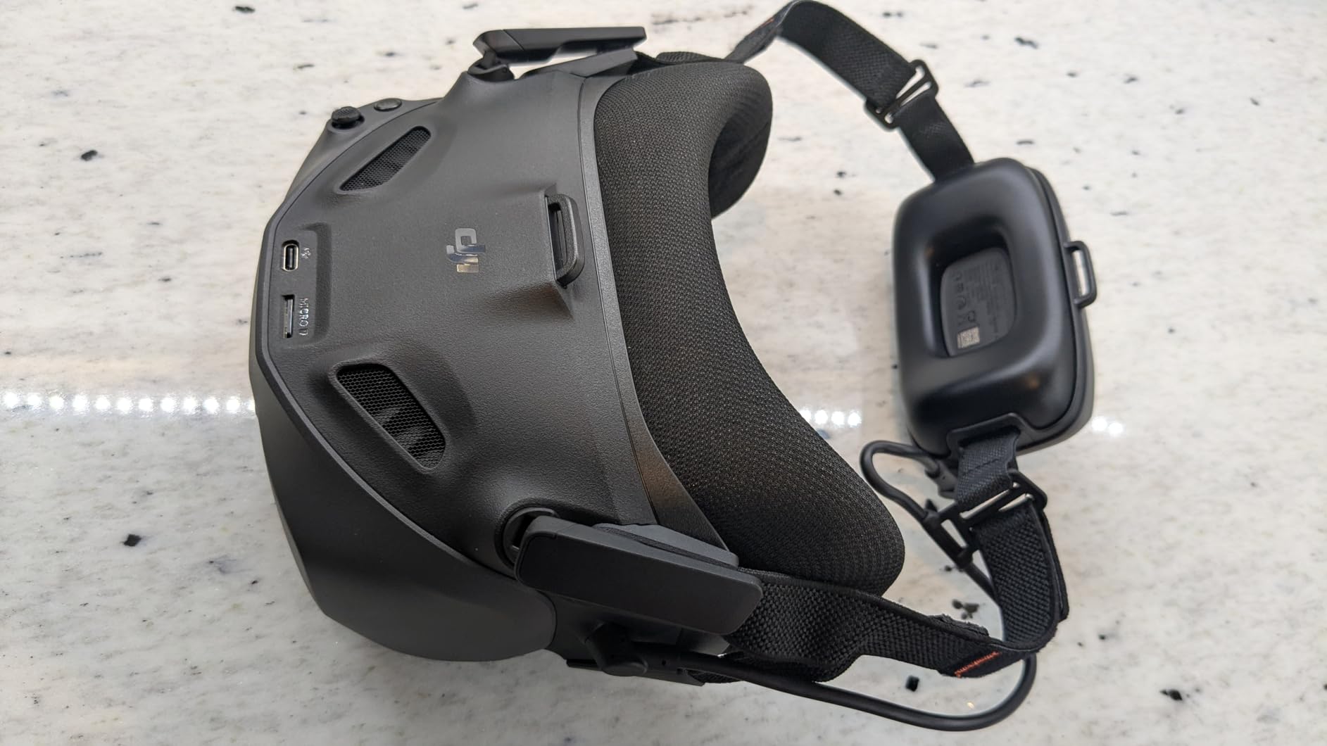 DJI Goggles N3, FPV Goggles with 1080p Ultra-Wide Screen, Immersive Flight Experience, FPV Drone Goggles, Wireless Streaming, Drone Goggles, Ready-to-Use Kit, AR Cursor customer photo 2