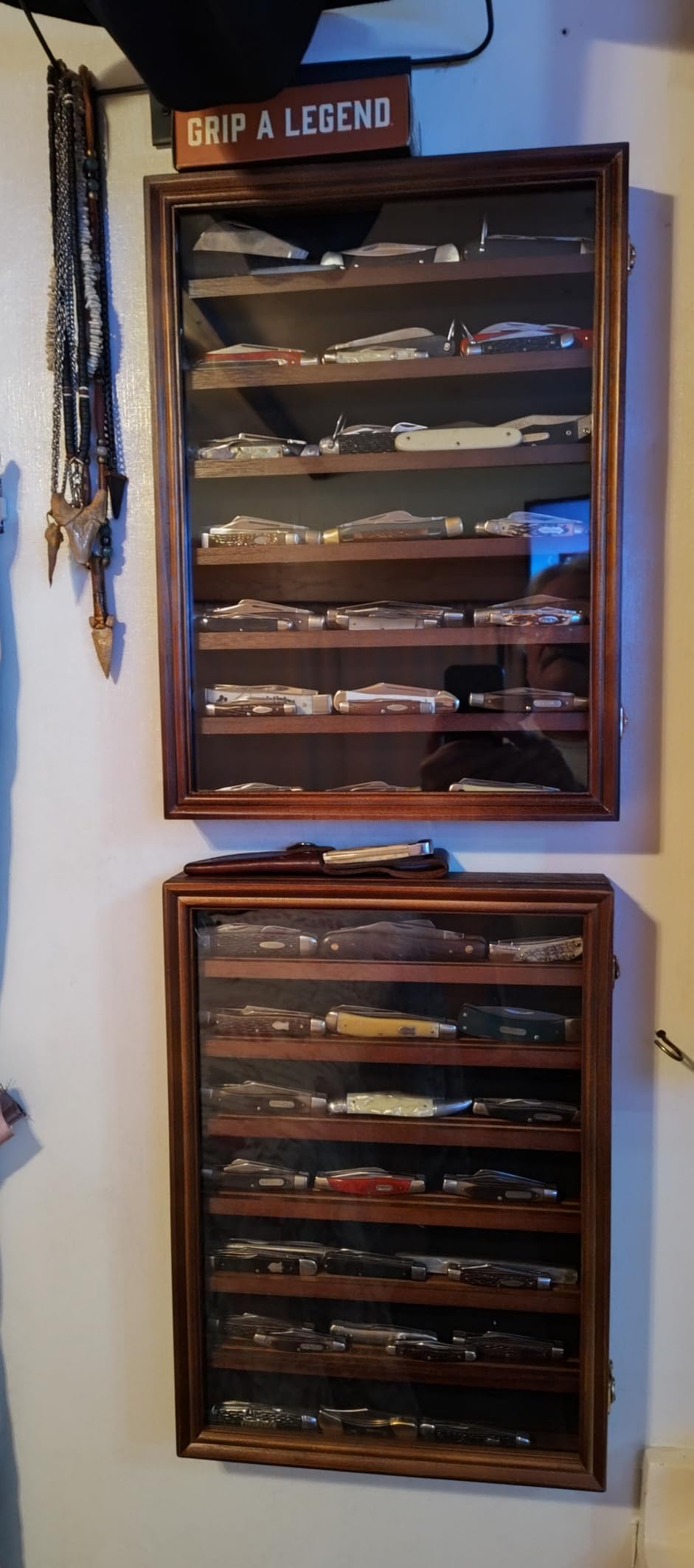 WodGod 7 Layers Knife Display Case, Cherry Wood, Locking Cabinet with 6 Removable Double Shelves and 6 Single Shelves, Wall Mounted or Desk Display customer photo 2