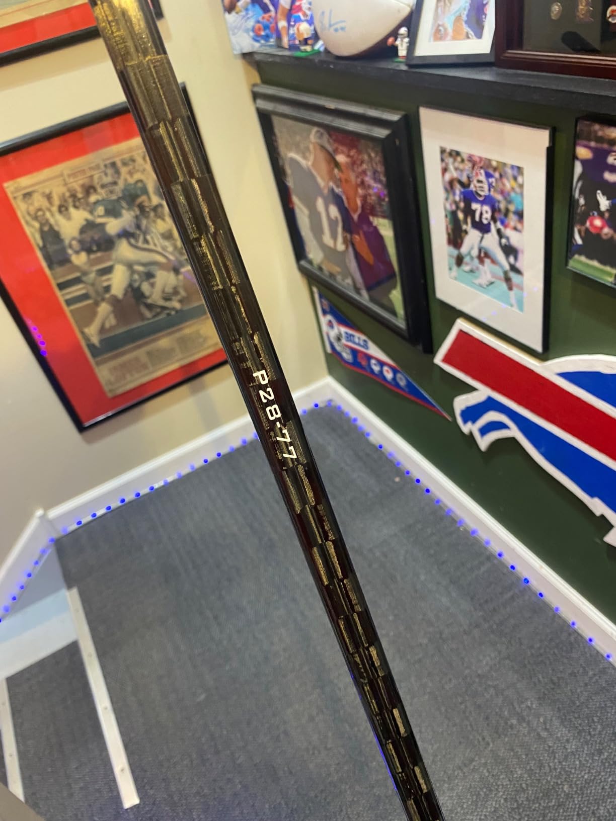 Bison Blackout Hockey Stick (Senior) - Grip customer photo 2