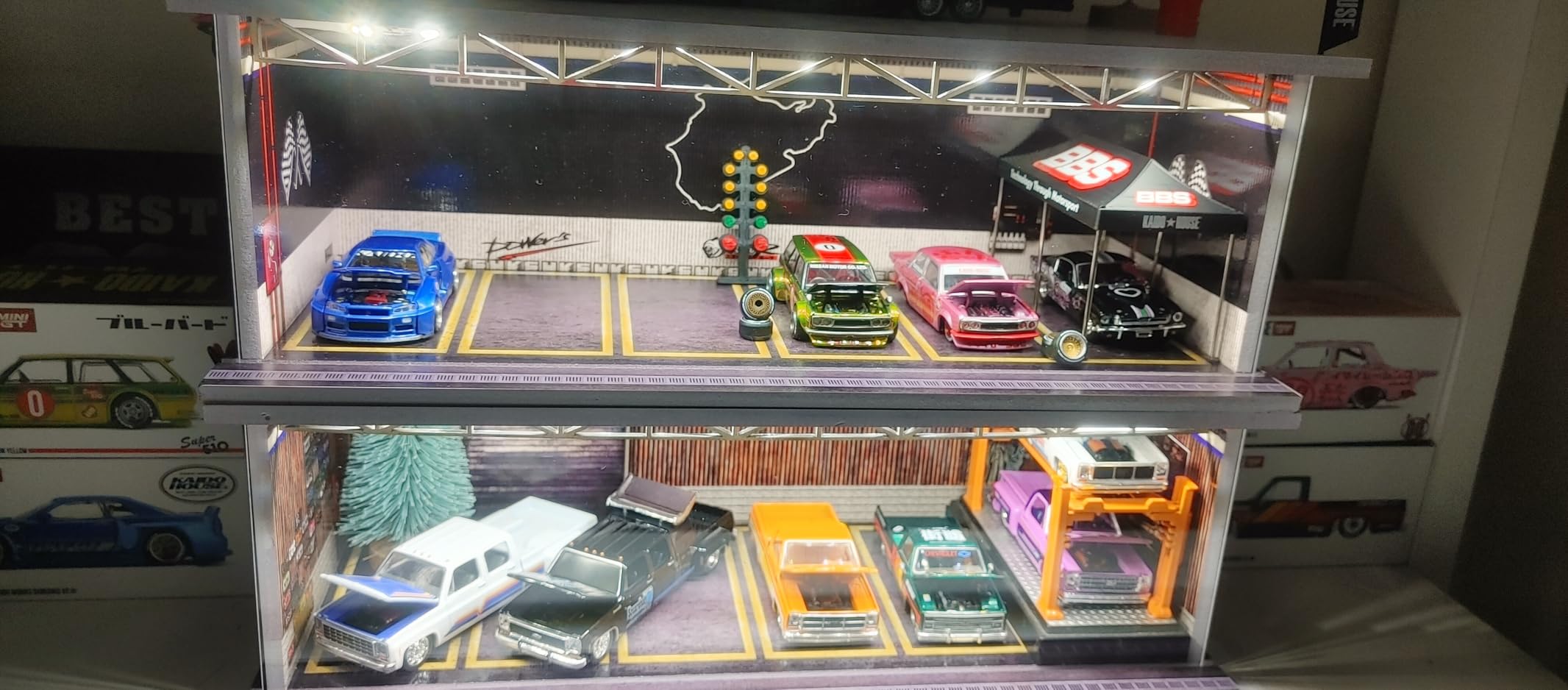 1/64 Scale Hot die-cast Wheels Model car scenarios Display case with LED Light and Acrylic Cover, Scenes Parking lot Diorama Storage Garage Box with 6 Parking Spaces (JDM) customer photo 1