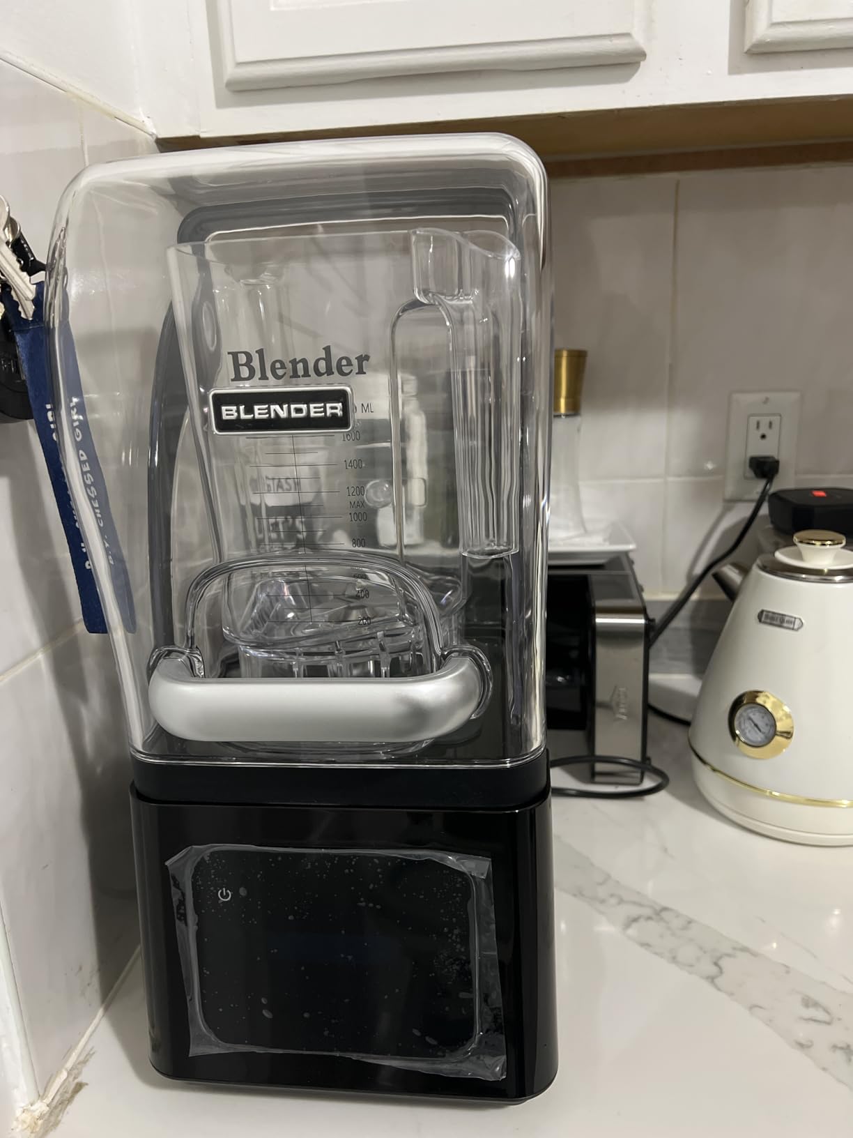 AIZIYO Commercial Blender With Heavy Duty Quiet Shield, 2200W, 60 Oz BPA-Free Pitcher, 5 Preset Functions customer photo 1