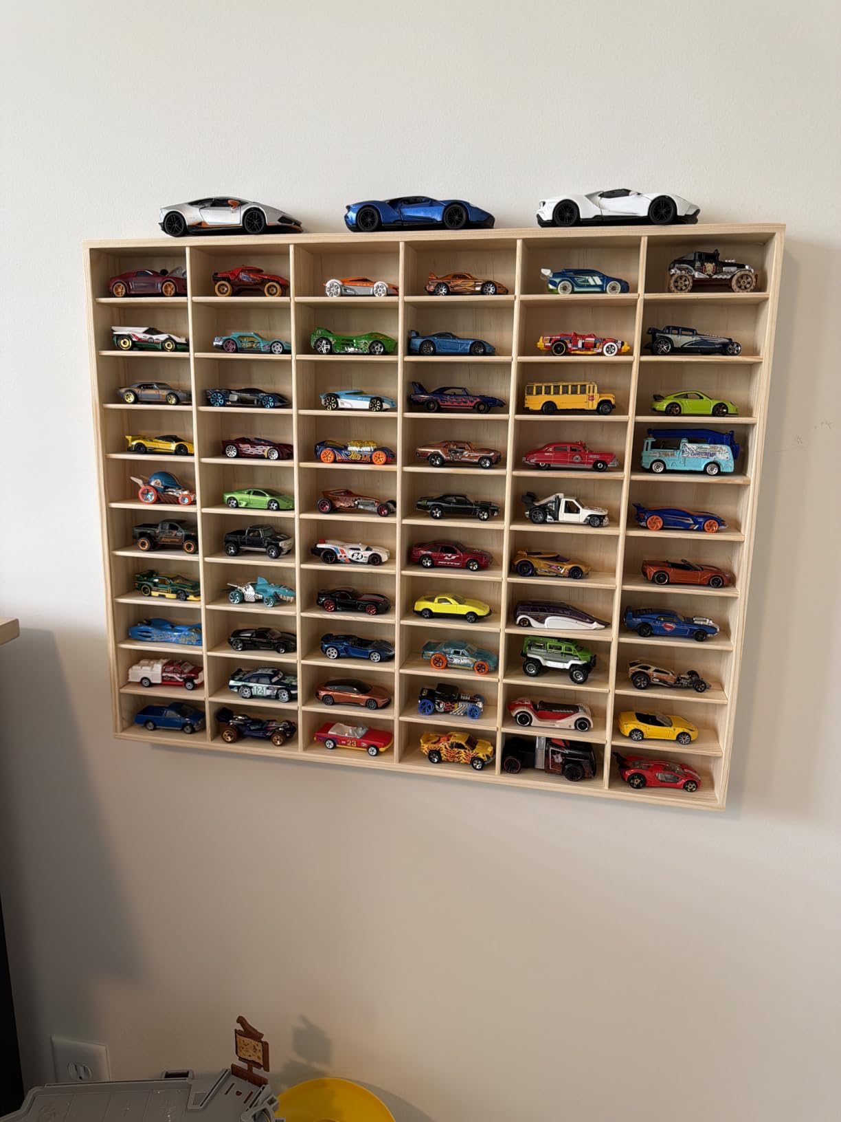Seenelling Hot 1/64 Diecast Wheels Display Case Holds Toy Cars Wooden Wall Mount Car Display Shelf Storage Organizer Case for Toy Collectibles, Wheel, Model, 10 Layers (50 Spaces) customer photo 1