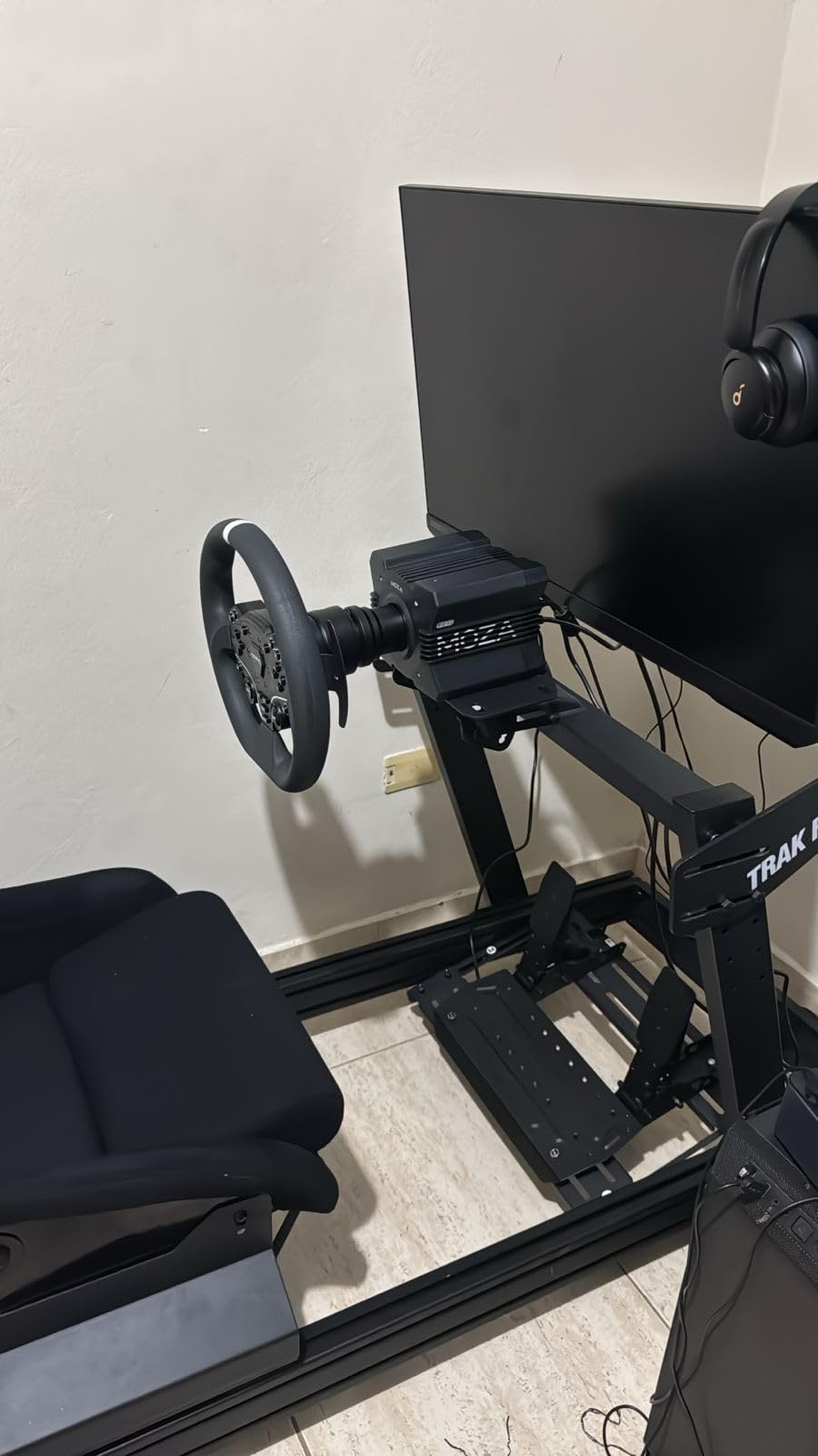 MOZA R12 V2 Direct Drive Sim Racing Wheelbase Servo Base, 12Nm Direct Drive Torque, Real Force Feedback, standalone Wheel Base Simulator for PC Video Game, black customer photo 1