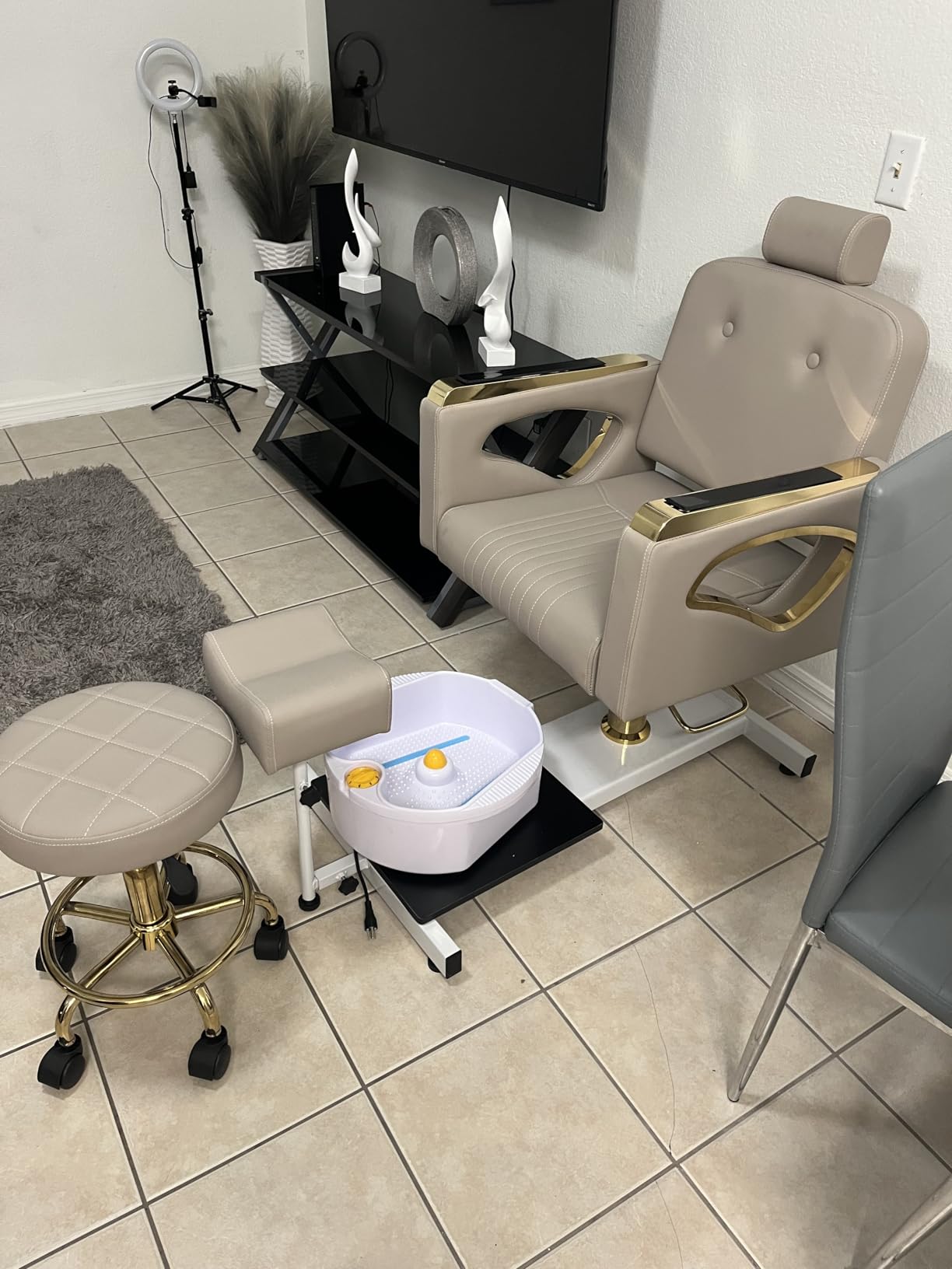 Pedicure Chair No Plumbing for Nail Tech, with Adjustable Footrest and Massage Bath Bowl, Rolling Pedicure Stool,Portable Pedicure Station Unit Beauty Spa Salon Unit Station (Queen, Black) customer photo 1