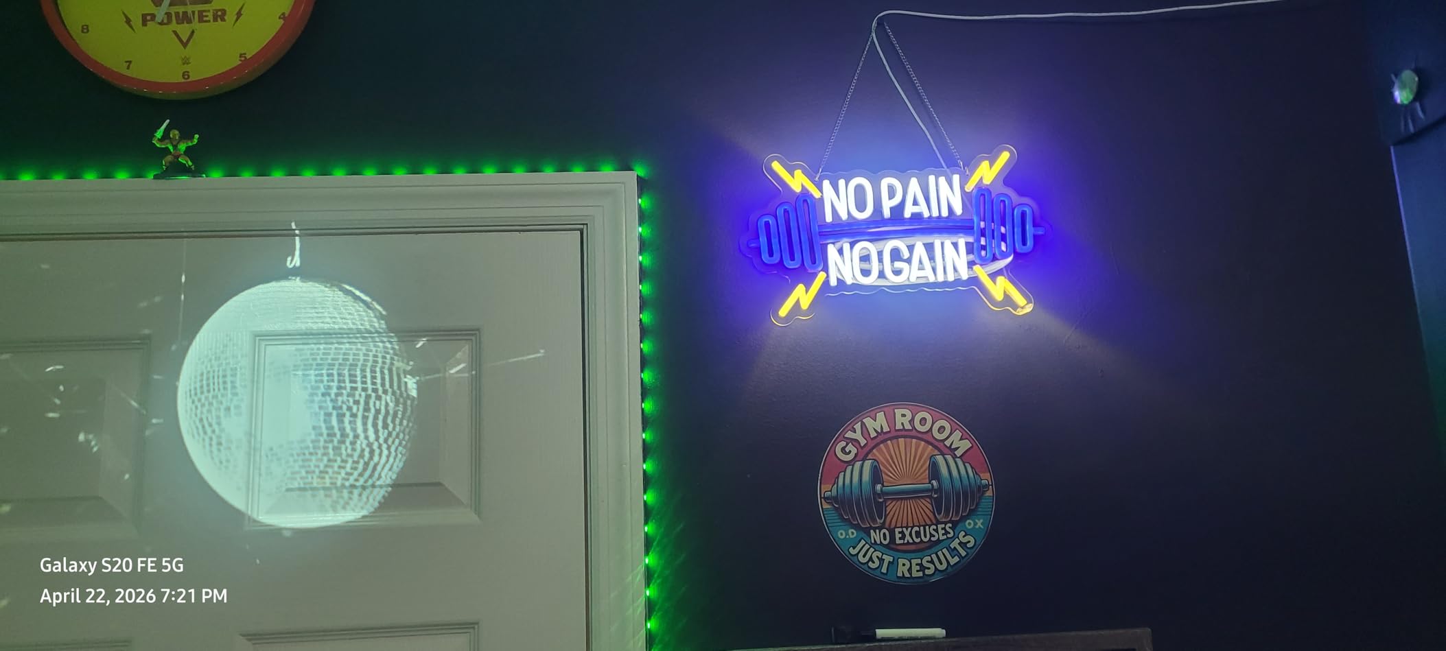 No Pain No Gain Neon Sign for Gym Wall Decor,Led Sign,Neon Lights for Bedroom,Motivational LED Light Up Sign for Home Fitness Room,Garage,Workout,Man Cave,Blue & Yellow Barbell Neon Light customer photo 1