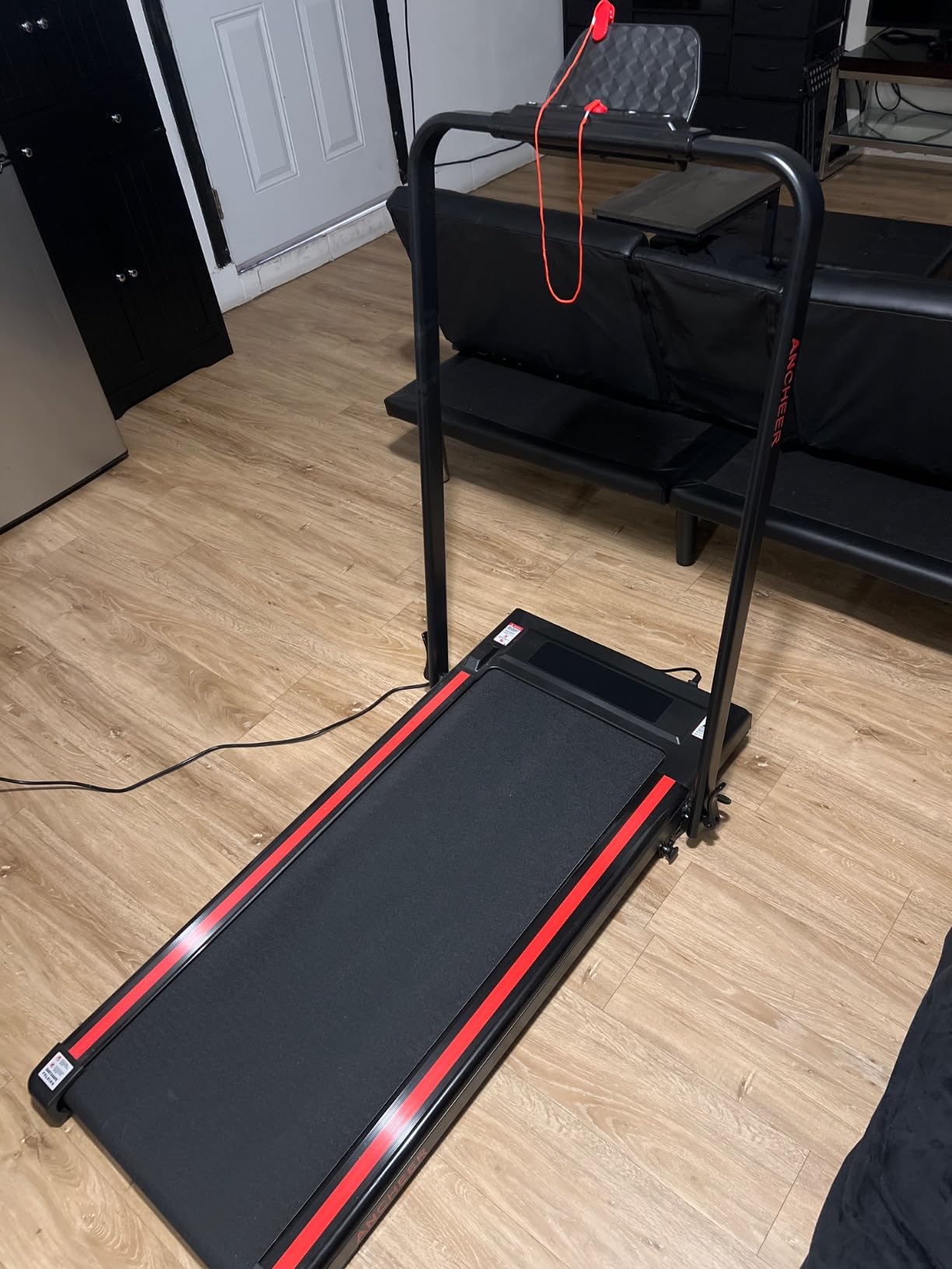 ANCHEER Walking Pad Treadmill with Desk, 3.5HP Foldable Treadmill with 15% Incline & Handle Bar, Ultra-Quiet, 450LBS Capacity, 2s Quick Folding, Compact Treadmills for Home Office customer photo 1