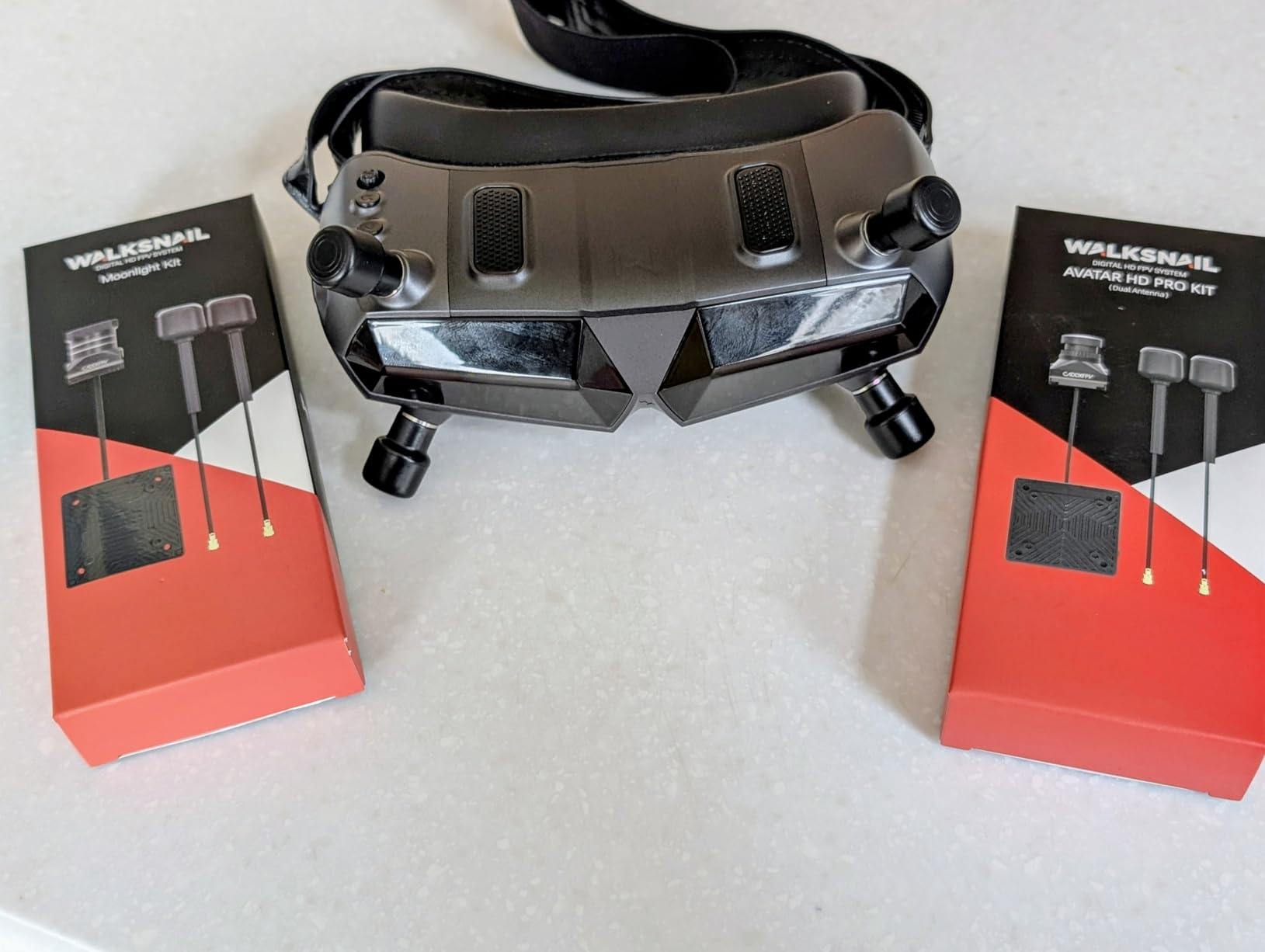 CADDXFPV Walksnail Avatar HD FPV Goggles X - 1080P/100FPS, 50° FOV, OLED customer photo 1