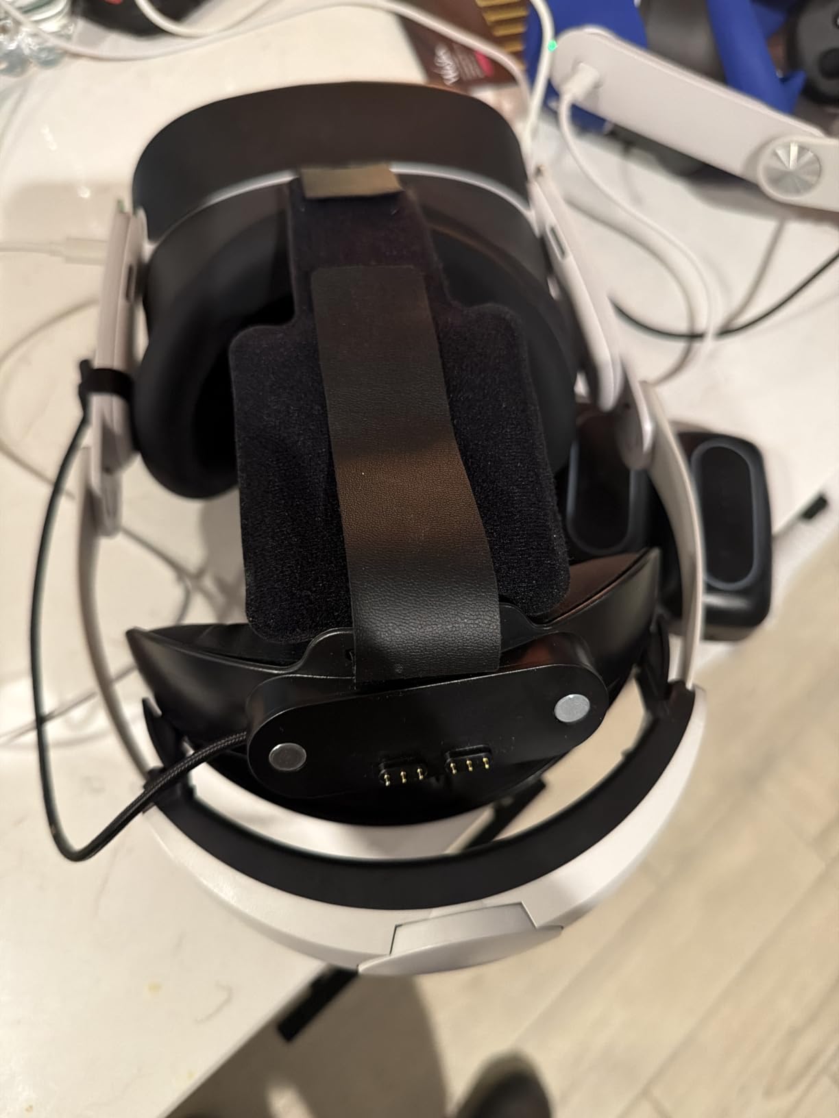 20000mAh Battery Head Strap Compatible with Meta/Oculus Quest 3 & 3S - Includes 2 Rechargeable Magnetic Battery Packs for Charging and Extended Playtime - Adjustable Head Strap Accessories customer photo 1