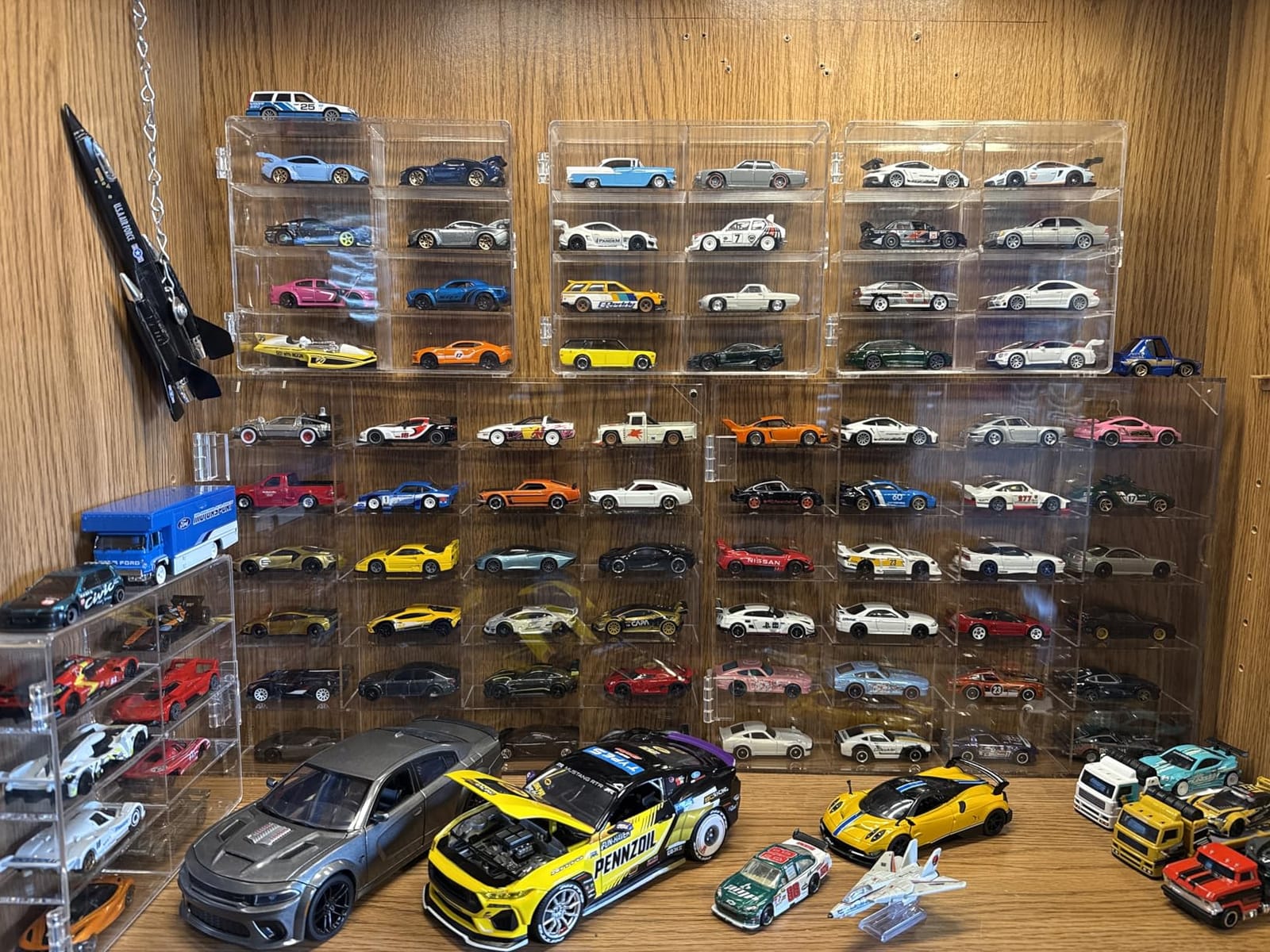 JUESHA Acrylic Display Case for 1/24 Scale Diecast Storage | 4 Levels 8 Slots Toy Cars Showcase Wall Mount Or Desktop, Clear Display Organizer for Nascar Diecast Model Car Tabletop customer photo 2