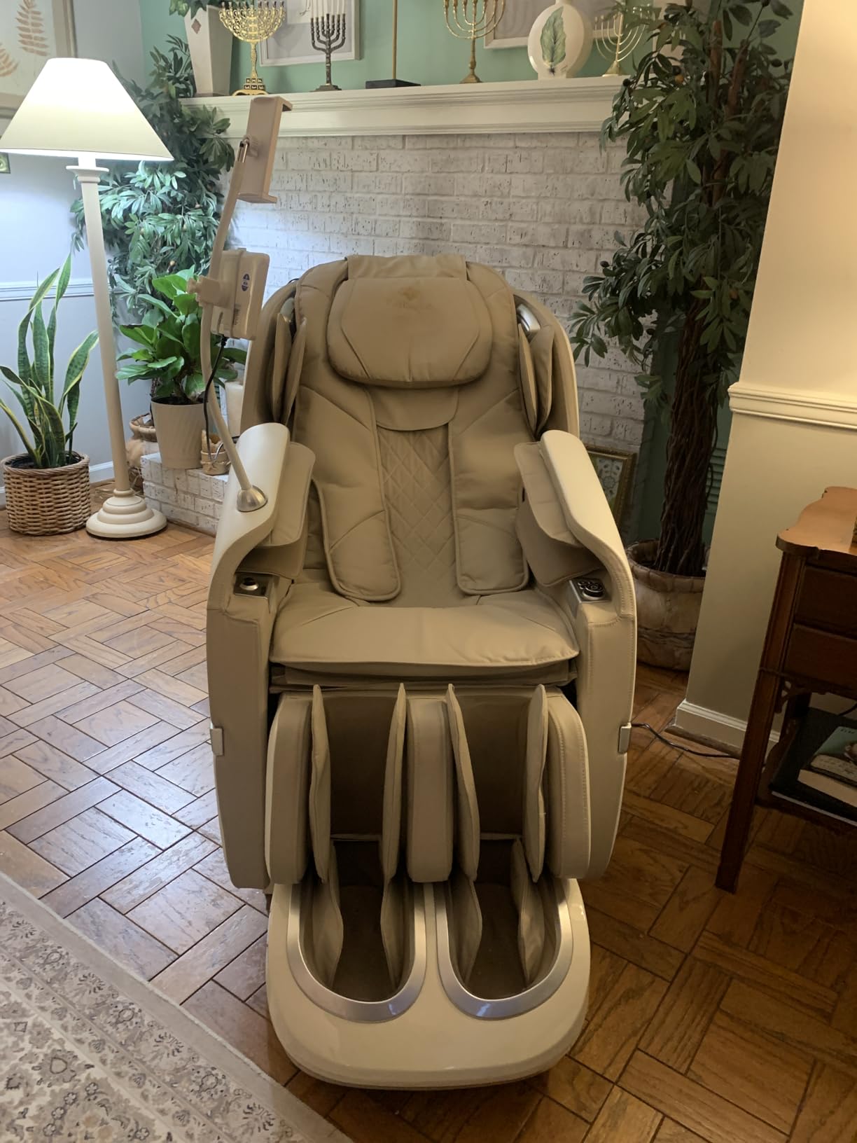 KoziSense A18 3D Massage Chair Full Body, Zero Gravity SL-Track Shiatsu Massage Recliner Chair with Heat, AI Control, Body Scan and Calfrest Extension (Upgraded) customer photo 1