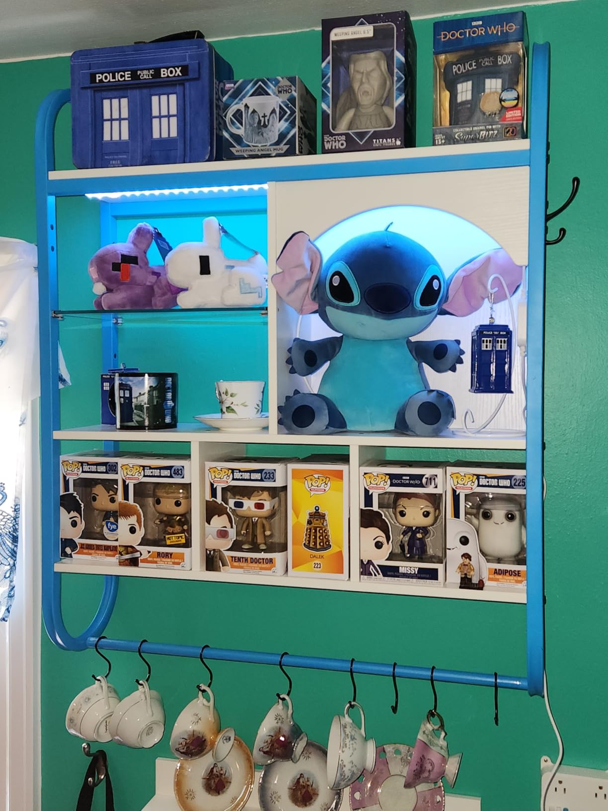 Spacesea Foldable Gaming Floating Shelves with Adjustable Shelf, 24 Inch Wall Mounted Shelves with Dynamic LED, 4 Tier Wall Mounted Shelves with Towel Bar & 8 Hooks, Cool Wall Display Rack customer photo 2