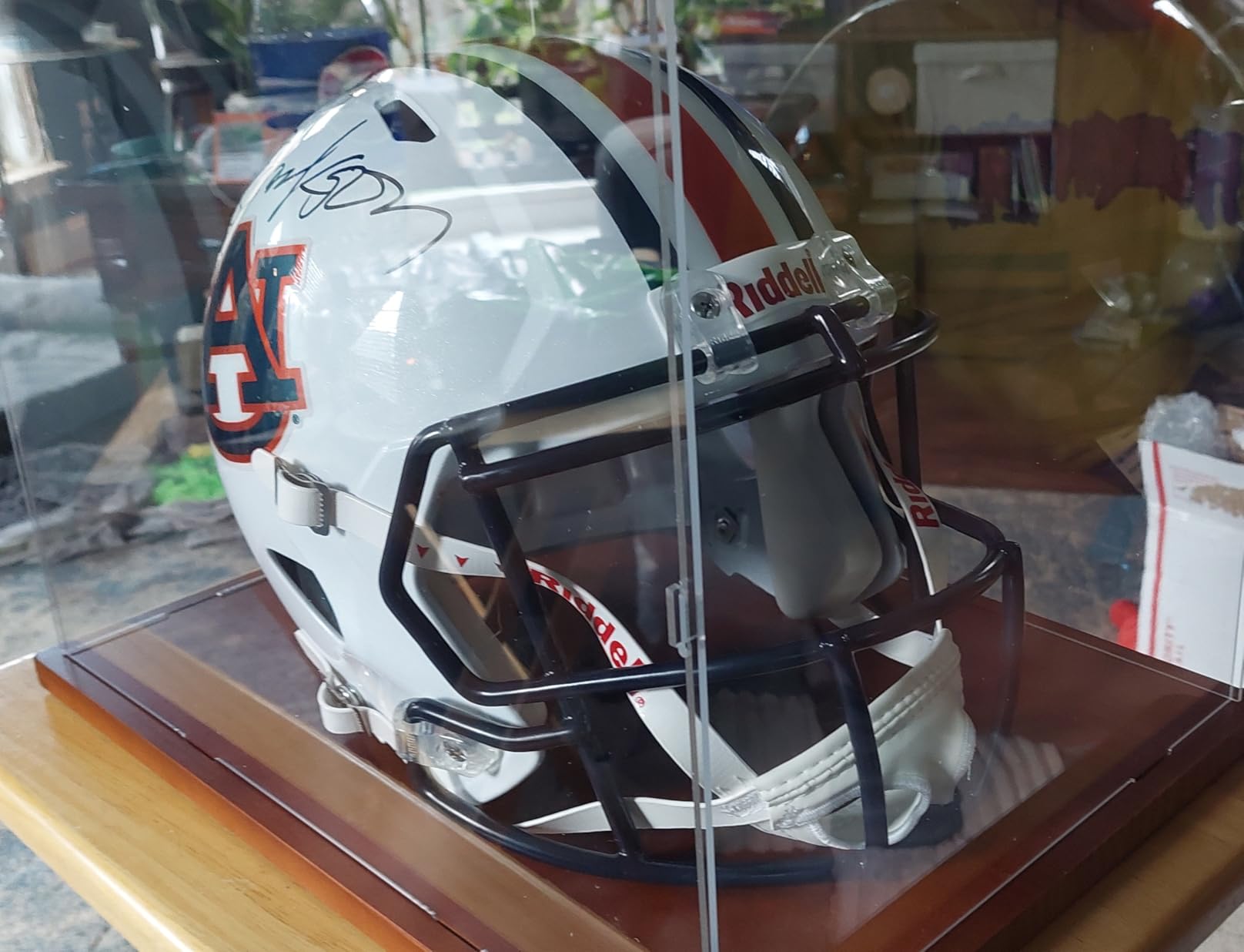 Fitense Full Size Helmet Display Case High Clear Acrylic Wooden Base | 15.4×11×11.8in interior UV shielded box fits football, baseball, motorcycle and racing helmets customer photo 2