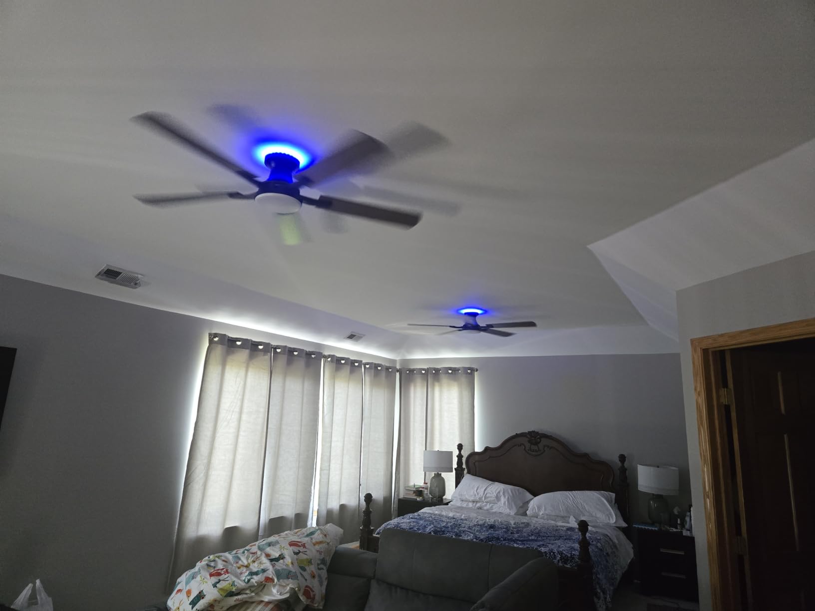 ZMISHIBO 52 Inch Smart Ceiling Fan with RGB Light, Alexa/App/Remote Control | 3000-6000K Dimmable LED, Google Control, WiFi, Low Profile Flush Mount, Reversible Motor, Modern Black for Bedroom/Game Room customer photo 2