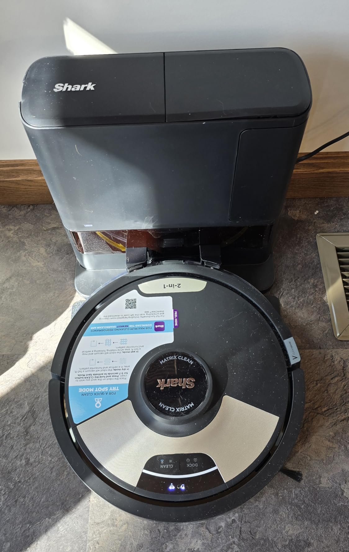 Shark Matrix Plus Robot Vacuum and Mop, UR2650WS | Sonic Mopping, Matrix Clean, CleanEdge, HEPA 30-Day Self-Empty Base, 360° LiDAR Mapping, Self-Cleaning Brushroll, Wi-Fi customer photo 1