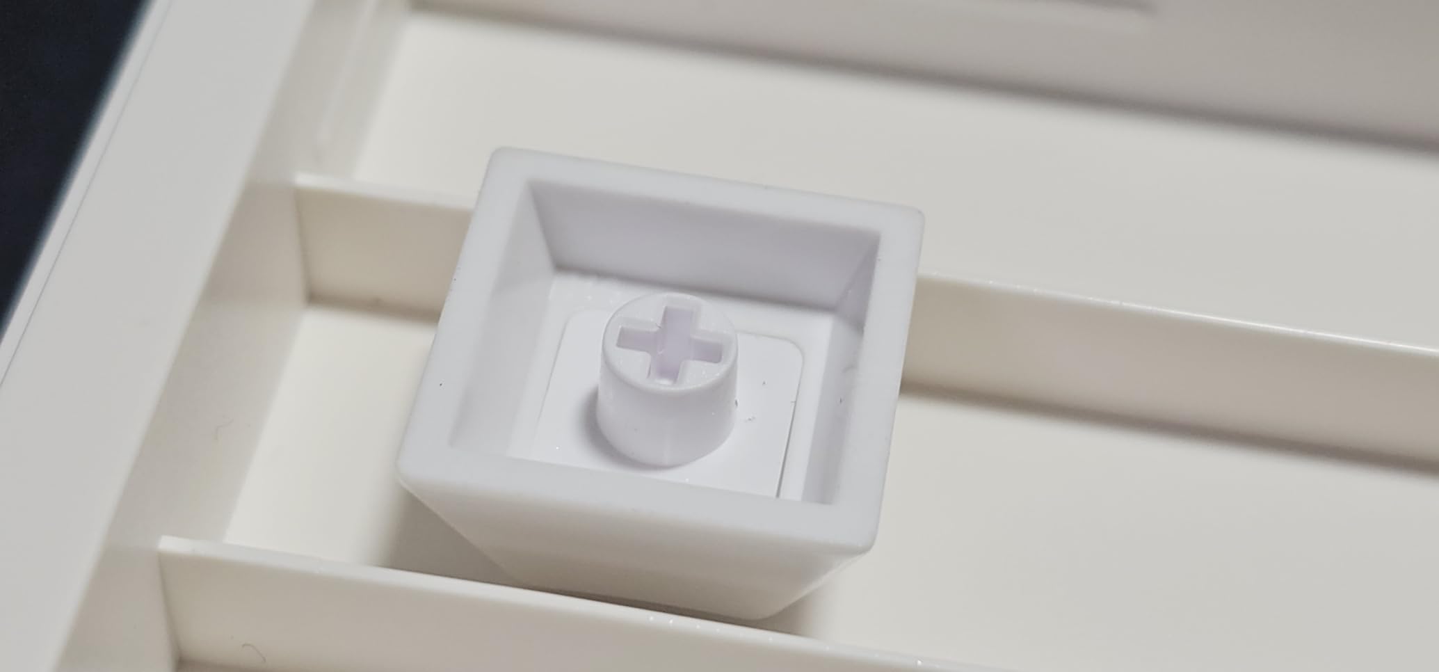 Pwnage Ceramic Keycaps - 60 65 75 100 Percent, Full Set Elegant Key caps, Custom 120 Keys Cherry Profile for 61/68/84/87/98/100 Cherry Gateron MX Hall Effect HE Mechanical Keyboards, White customer photo 2