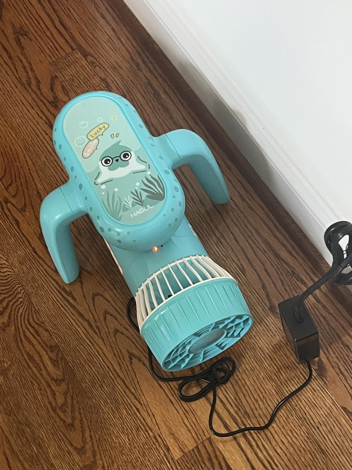 S1 Underwater Scooter for Family Fun Time, Long Battery Life Sea Scooter for Swimming & Snorkeling, 2 Speed Modes Pool Scooter for Playing in The Pool & Water Park customer photo 1