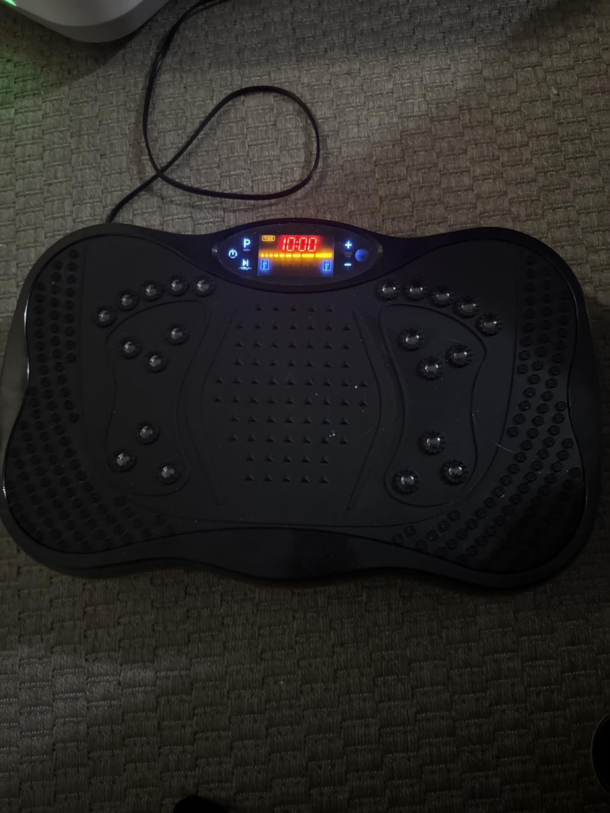 Vibration Plate Exercise Machine, 130 Levels Full Body Workout Vibrating Plate for Lymphatic Drainage Weight Loss, 450 Lbs Capacity Shake Platform with Bluetooth customer photo 2