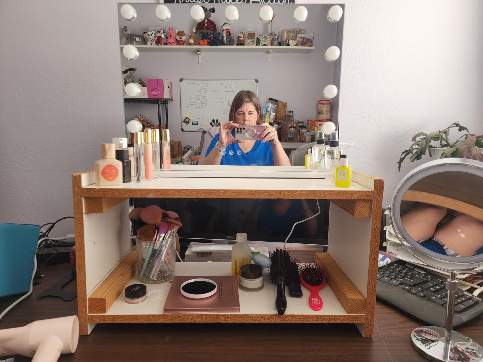 Hollywood Vanity Mirror with Lights, 15 Light Bulbs，3 Color Lights，Make Up Lighted Mirror, Aluminum Metal Frame,USB Charging Port（23
