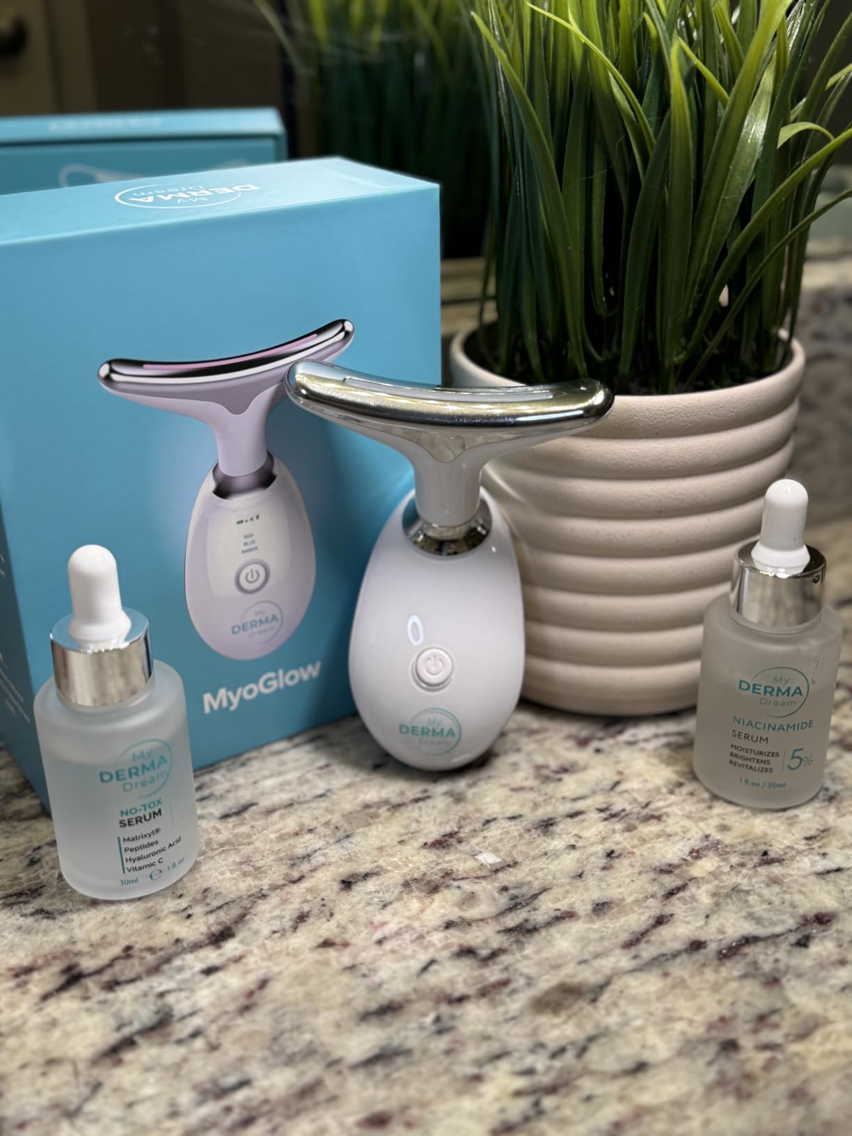 My Derma Dream MyoGlow LED Massaging Device for Arms, Legs, and Face customer photo 1