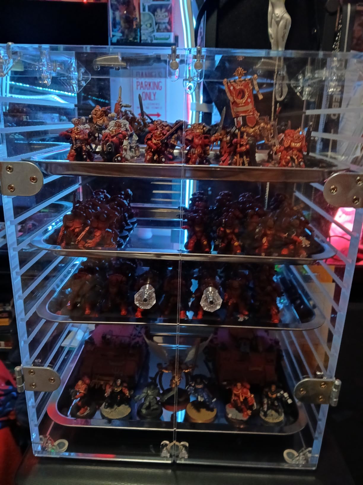 Miniature Storage Case with 6 Metal Trays, Acrylic Clear Miniature Display Case Transport Case with Magnetic Door customer photo 1
