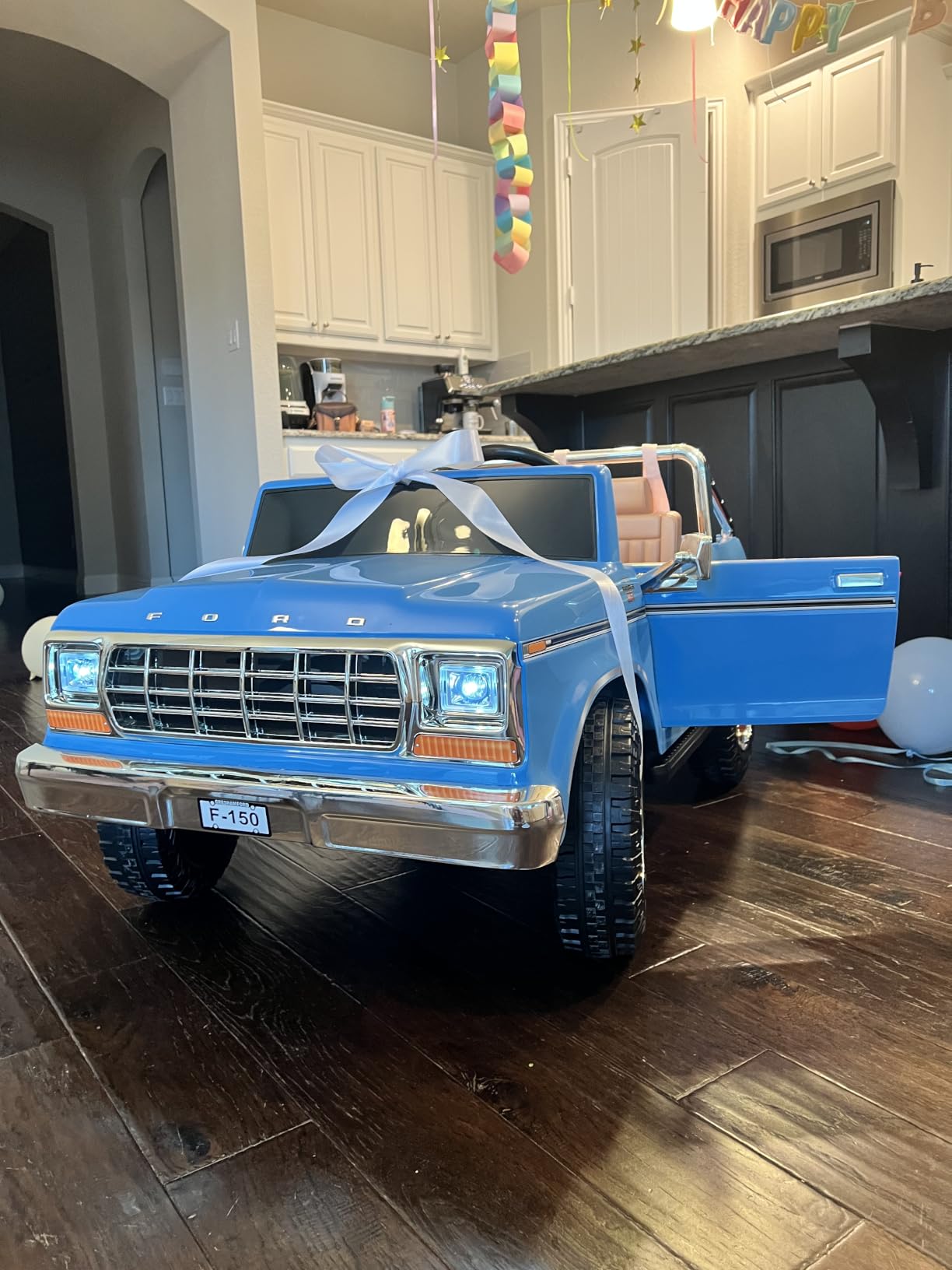 ANPABO Licensed Ford F-150 24V 2 Seater Ride on Car for Kids, White | Retro all-terrain 24v ride on toys for ages 3-8 w/parent remote, 4x100w motors, 3 speeds, large storage trunk & music player customer photo 1