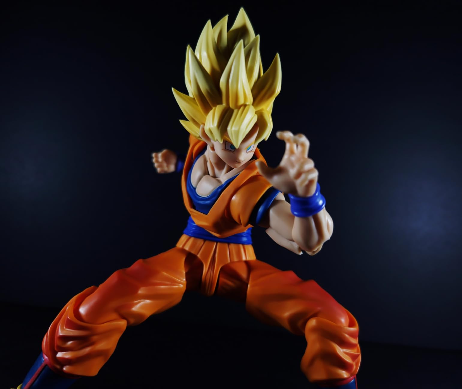 TAMASHII NATIONS - Dragon Ball Z - Son Goku (The Kind-Hearted Saiyan) S.H.Figuarts Action Figure customer photo 1
