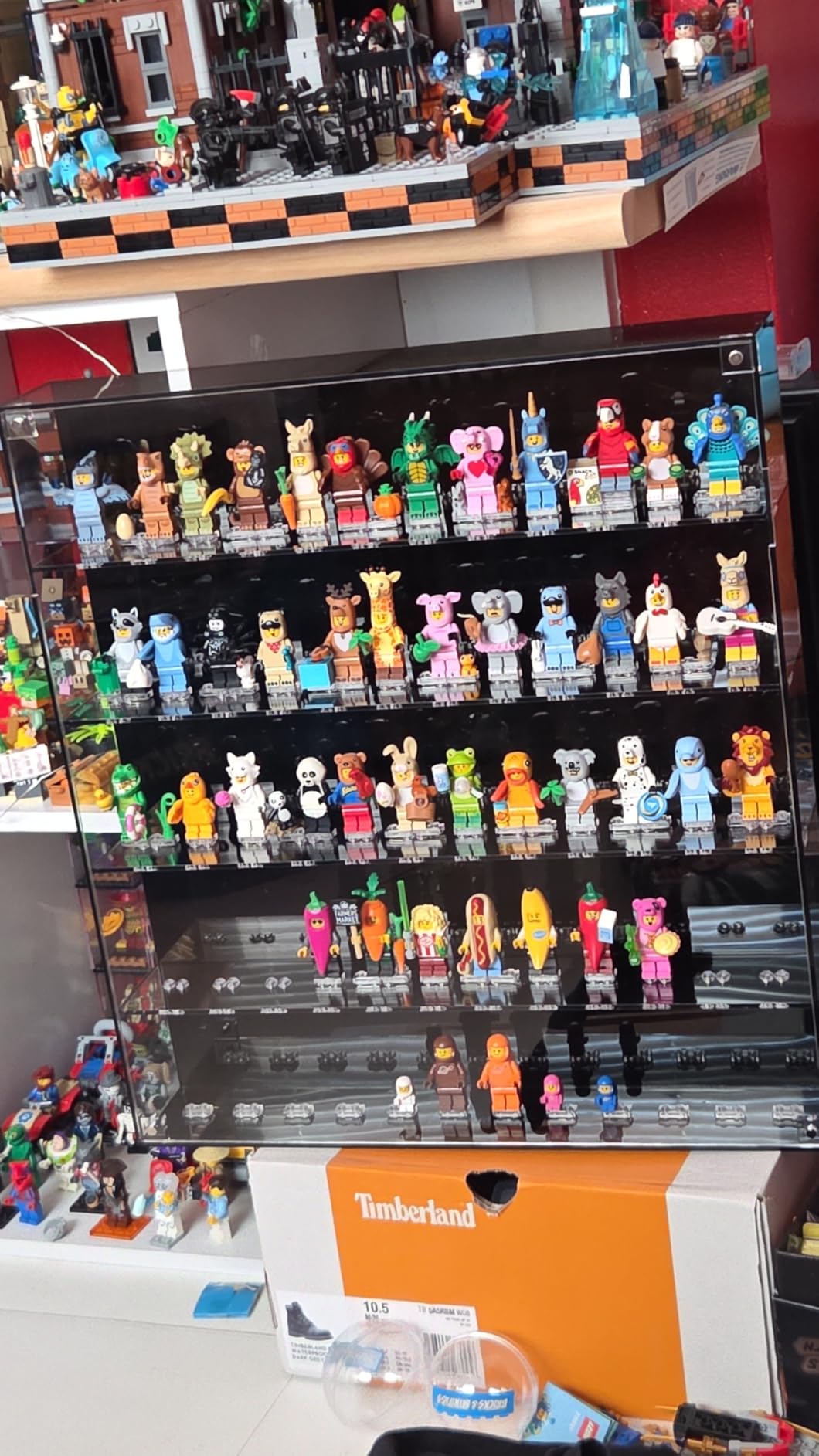 Acrylic Display Case for Minifigure - 360° View Wall Mount Cabinet for 60 Building Block Figures, Minifigure Showcase Cabinet Compatible with Lego Miniatures & Collectibles, Dust-Proof customer photo 2