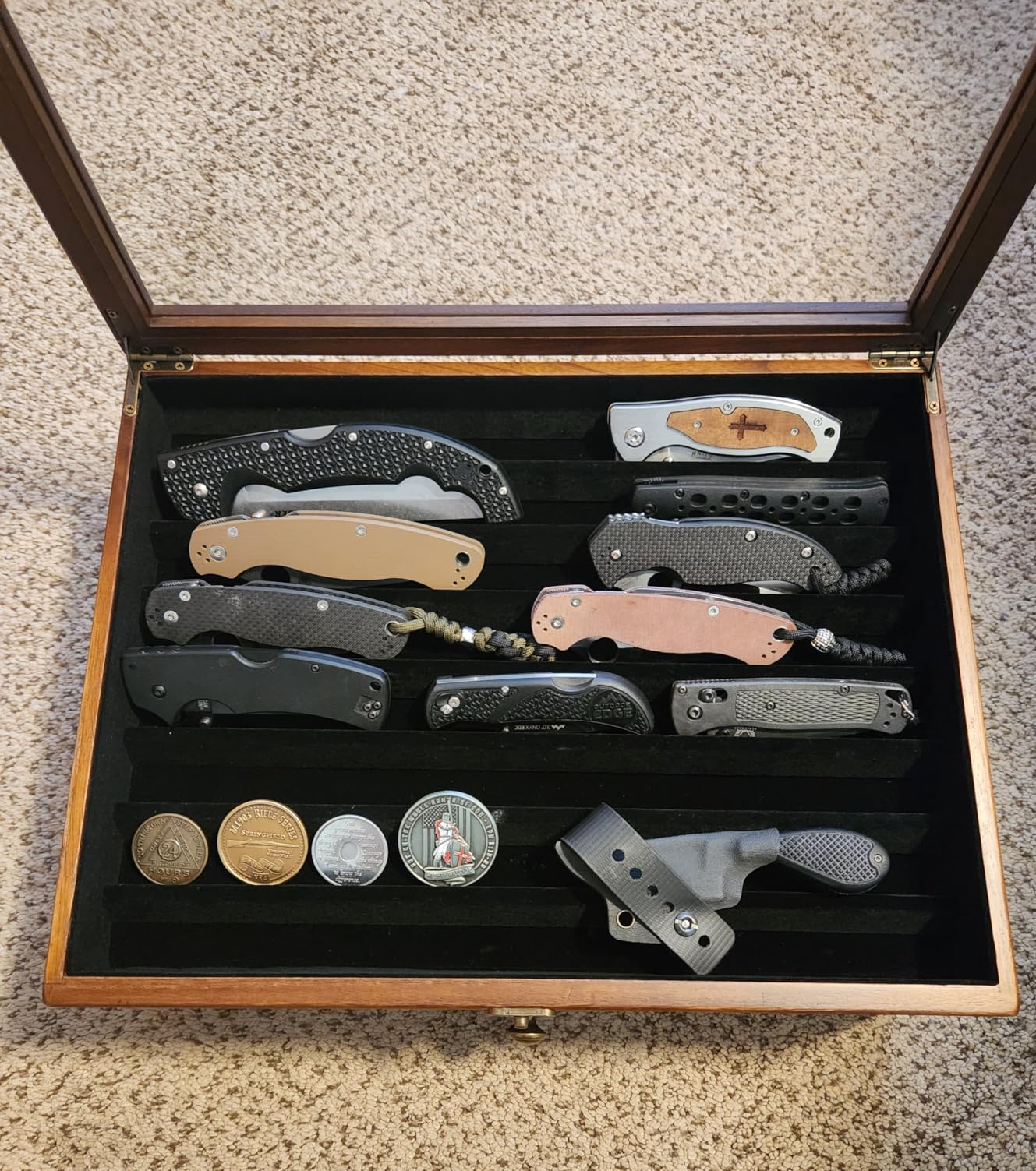 Large Knife Display Case, 3-Tier Pocket Knife Organizer and Storage Box with Transparent Lid & Drawer, for Folding Knife and Dagger Collections (Walnut) customer photo 2