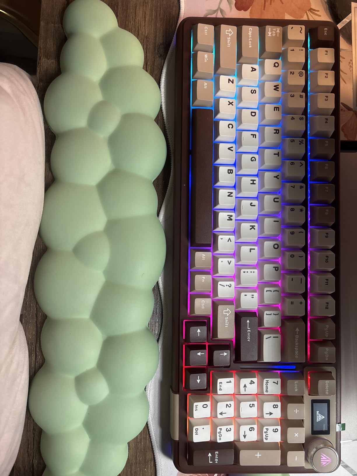 SOLAKAKA A99 Pro Mechanical Keyboard with LCD Screen & Metal Knob, Wireless Gaming Keyboard with BT5.0/2.4GHz/USB-C, Hot Swappable Creamy Keyboard, Gasket Structure, RGB Backlit, for Win/Mac customer photo 2