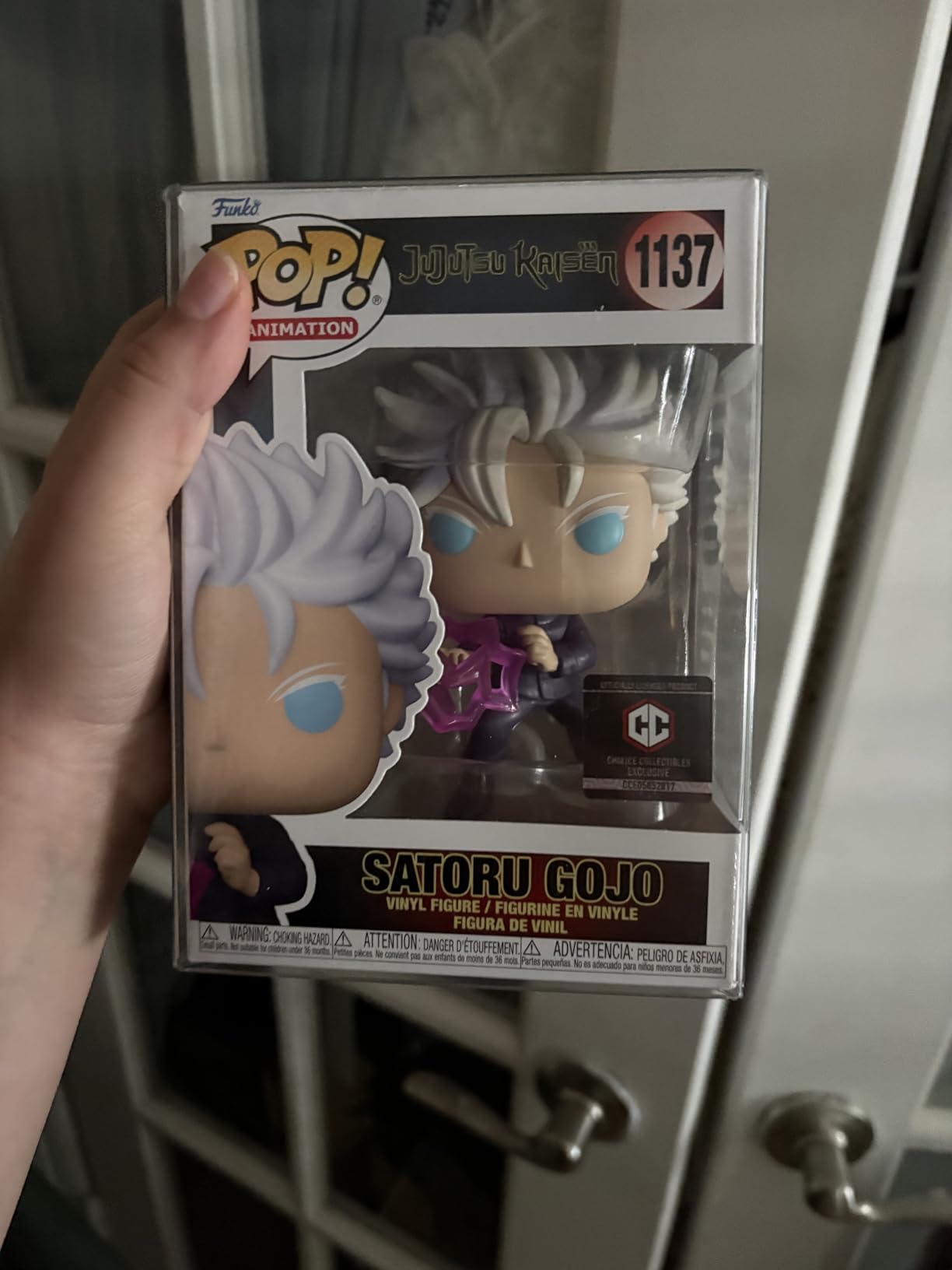 Epic Collectibles Pop Anime: Jujitsu Kaisen JJK - Satoru Gojo Vinyl Figure | Unmasked With Hollow Purple customer photo 1