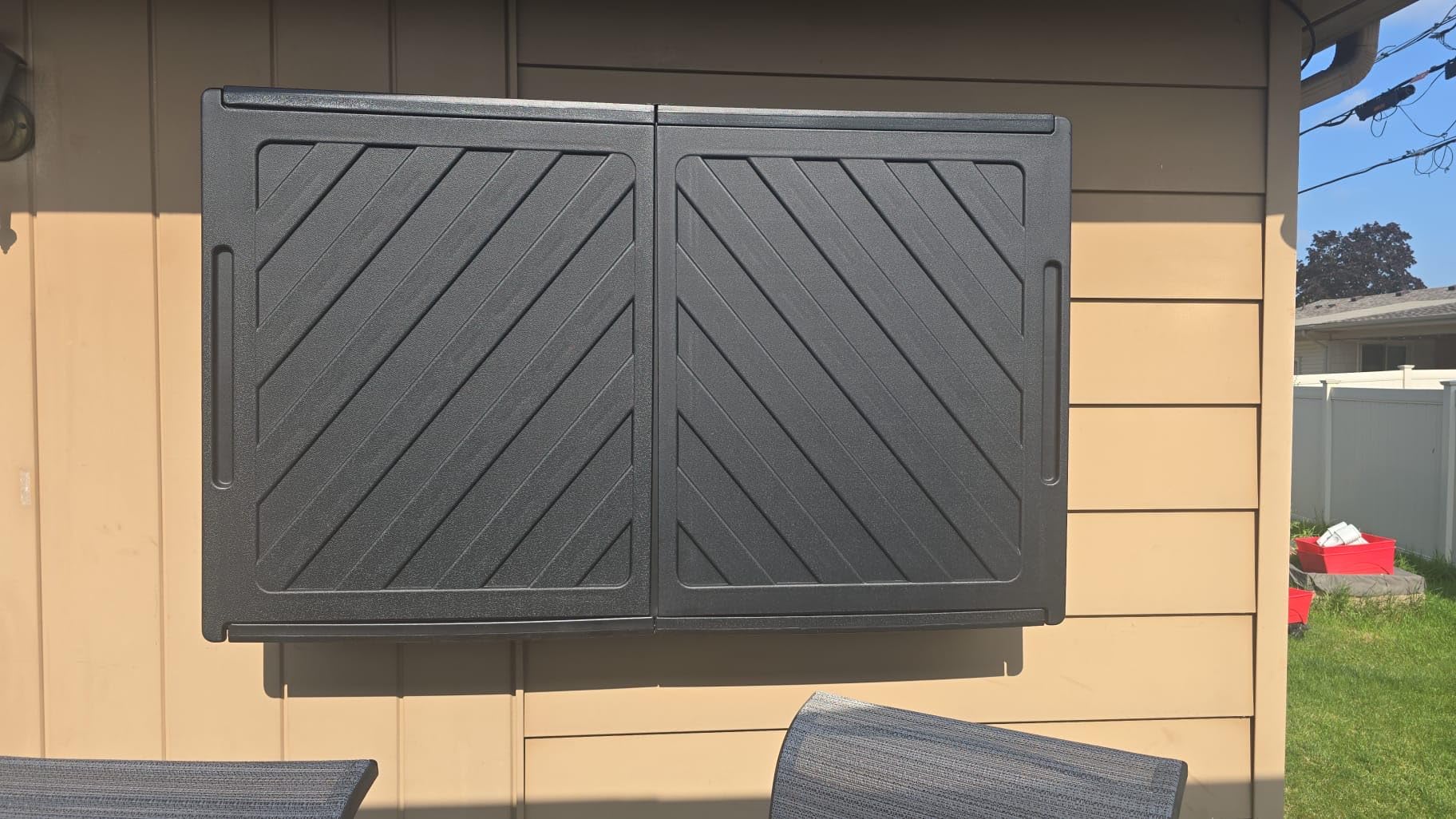 Outdoor TV Cover 55 inch Weatherproof, Hard Outdoor TV Enclosure with Frosted Plastic, Adjustable TV Wall Mount Bracket Included (36-55 inch) customer photo 2