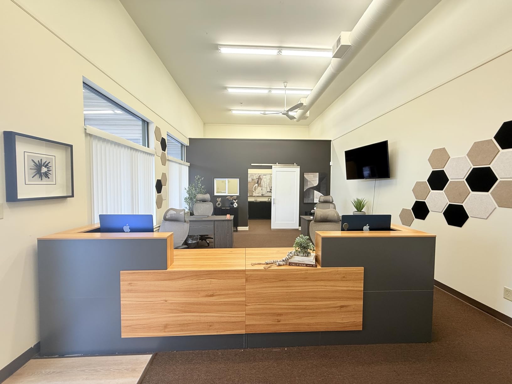 L-Shaped Reception Desk with Lockable Drawers, Adjustable File Cabinet & Keyboard Tray, Modern Front Counter for Office, Salon, or Lobby (Right-L Walnut/Slate Gray, 70.9''L x 23.6''W x 41.3''H) customer photo 2