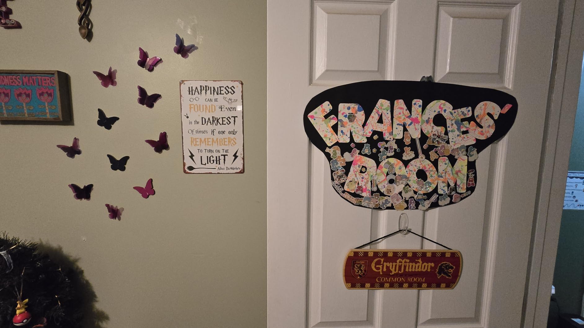 Happiness Can Be Found Even In The Darkest Metal Signs, Vintage Magic Sign for Movie Wizard Theme Lovers Office Decor Motivational Room Wall Decor, 12x8 Inches customer photo 1
