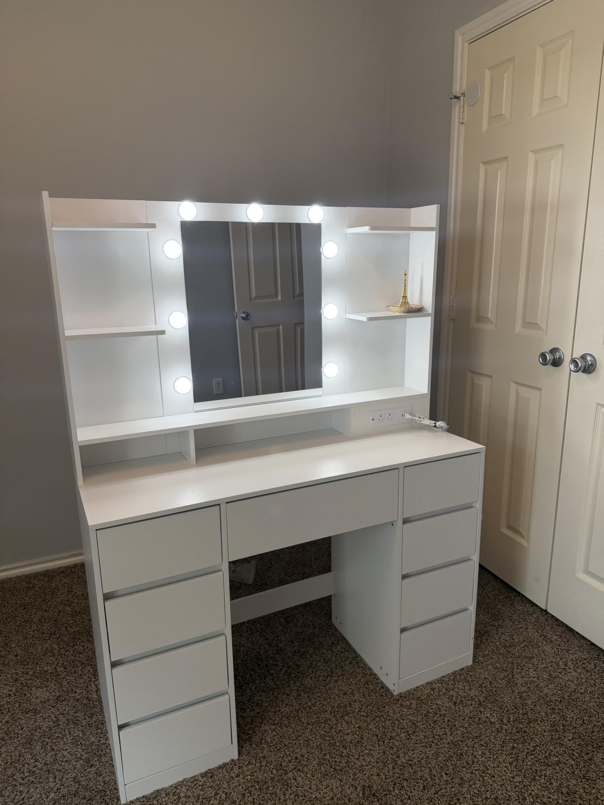 SONGMICS HOME Vanity Desk with Mirror and Lights, Makeup Vanity Table with Power Outlets, 9 Drawers Storage Dressing Table for Bedroom, White customer photo 1