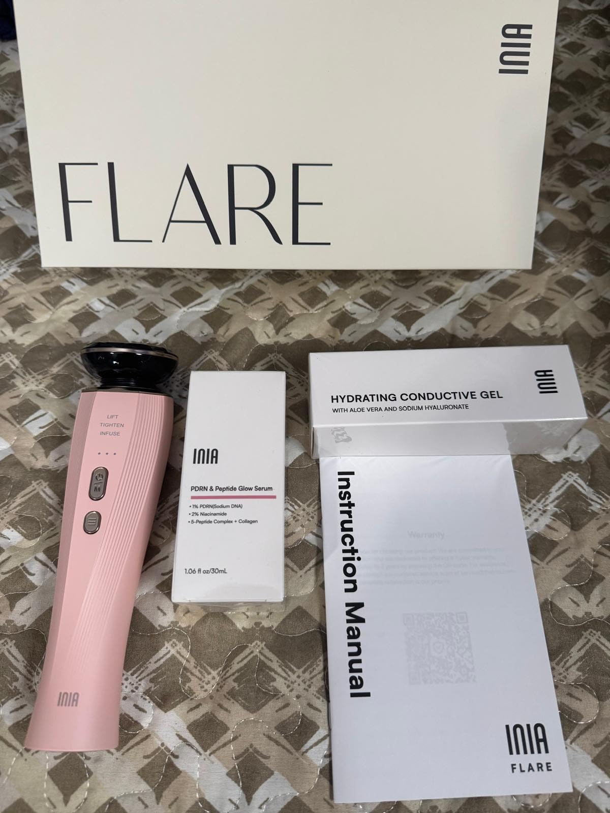 INIA Flare 3-in-1 Microcurrent Facial Device Red Light Therapy for Face | Beauty Device, Face Massager Tool with Heat & Vibration, for Puffiness & Smoothing, for Clear, Radiant, for Daily Skincare customer photo 1