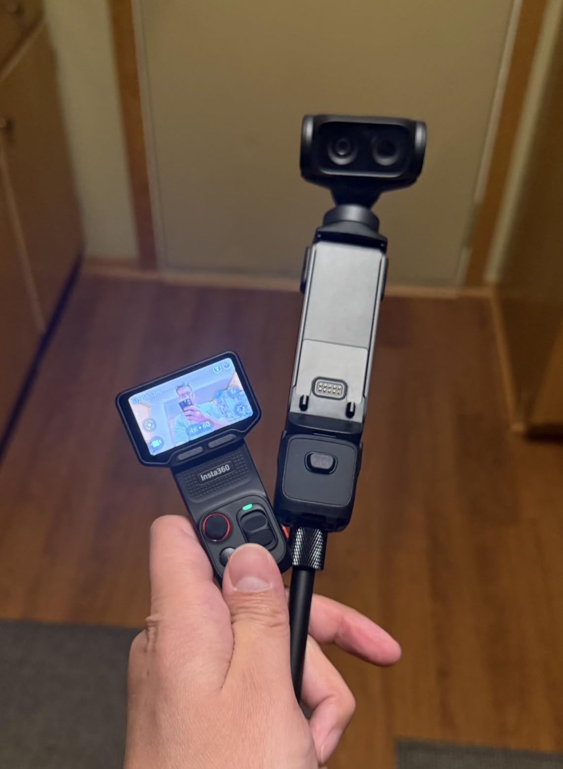Insta360 Luna Ultra Creator Bundle - 8K Vlogging Camera with Dual Leica Lenses, 12× Zoom, 1
