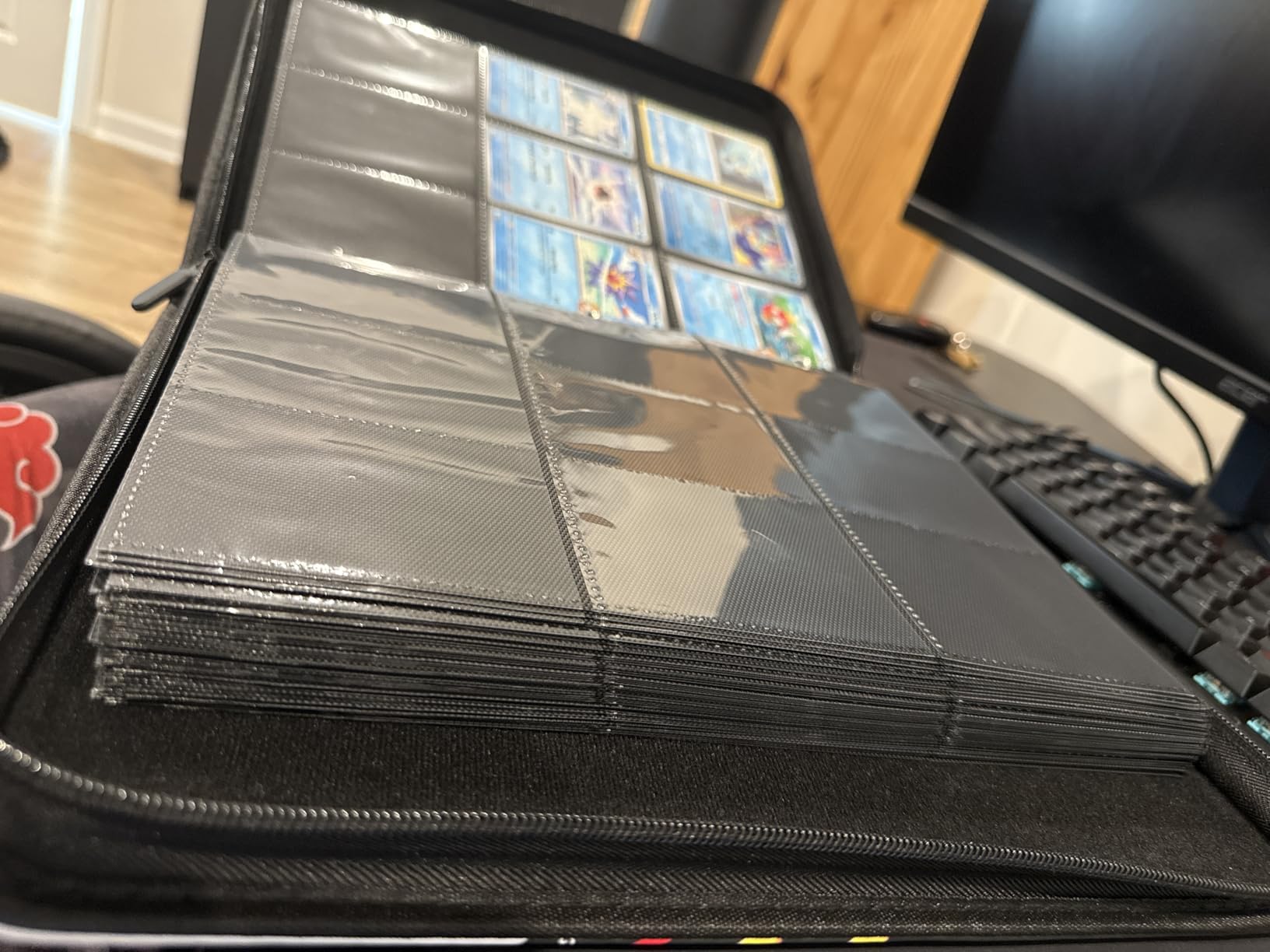 Trading Card Binder 9 Pocket, 900 Pockets, 50 Removable Sleeves, 3-Ring Zip Design (Black) customer photo 1