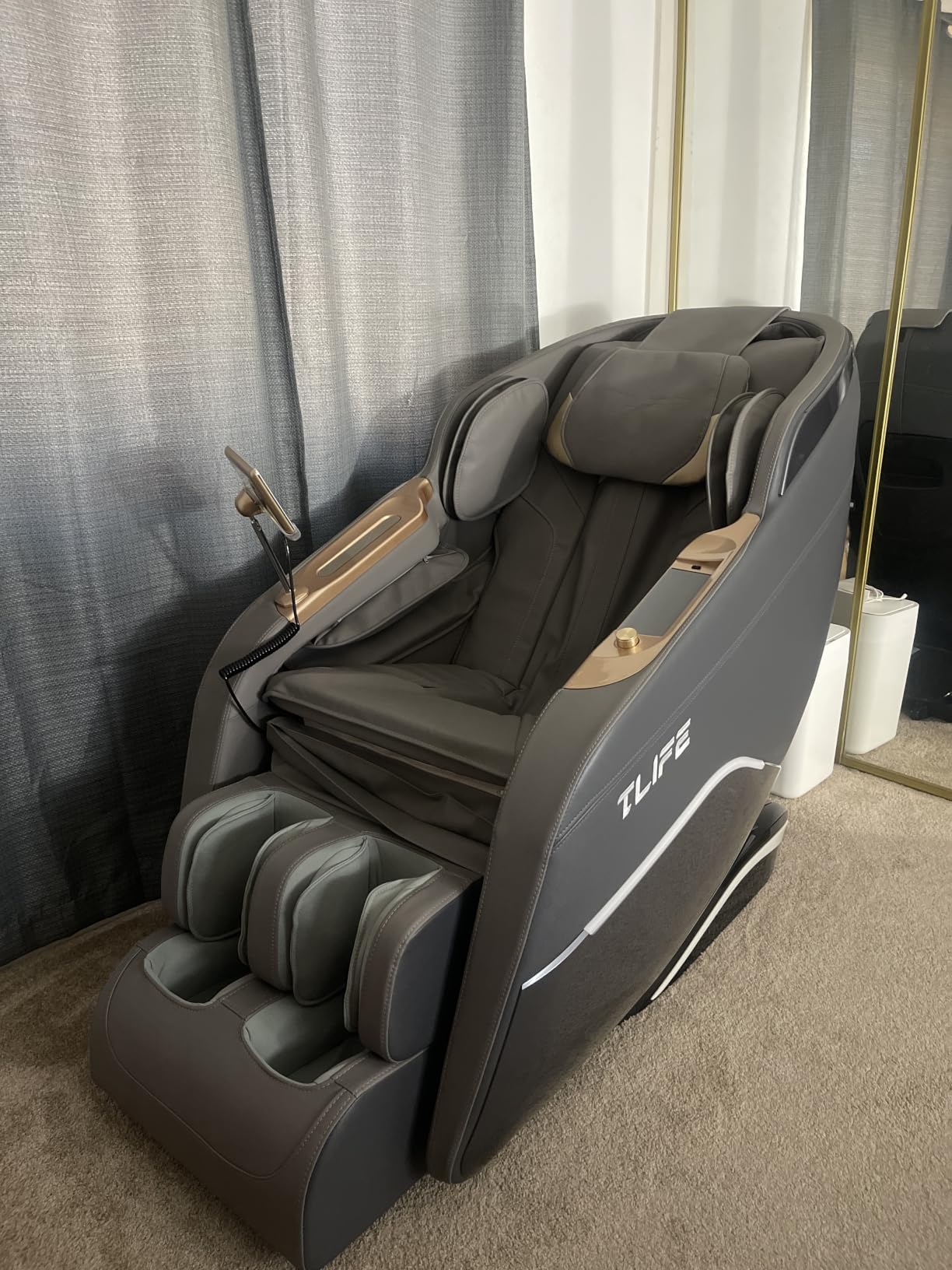TLIFE Massage Chair Full Body 160° Zero Gravity SL-Track, 12 Modes, Grey | Full-Body Airbags, Body Scan, 6 Massage Techniques, Foot Roller, LCD Touchscreen, No Assembly, Lumbar & Calf Heat for Seniors customer photo 2