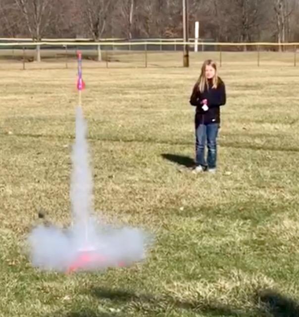 Estes Hi-Flier Flying Model Rocket Kit, ages 10 and up with Adult Supervision under 12 customer photo 2
