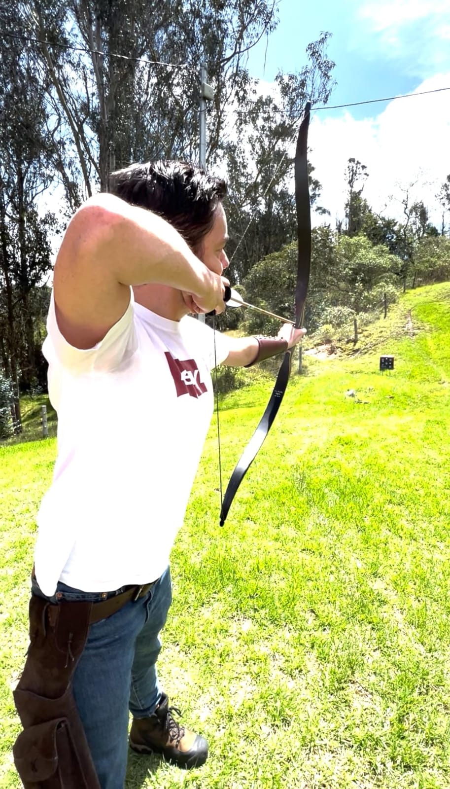 BLOCK Classic Layered Foam Archery Target, 18” x 18” x 13.5”, 2-Sided Shooting, Unique Open Layer Design Stops Field Points and Broadheads with Friction Not Force, Easy Arrow Removal, Top Carry Handle customer photo 2
