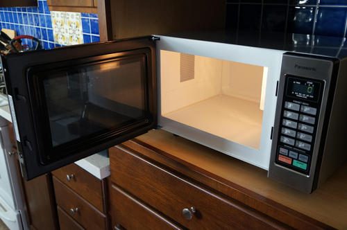 Panasonic NE-1054F Compact Light-Duty Countertop Commercial Microwave Oven with 10 Programmable Memory and Touch Screen Control, Countertop Microwave Oven, 1000W, 0.8 Cu. Ft, Stainless Steel customer photo 2